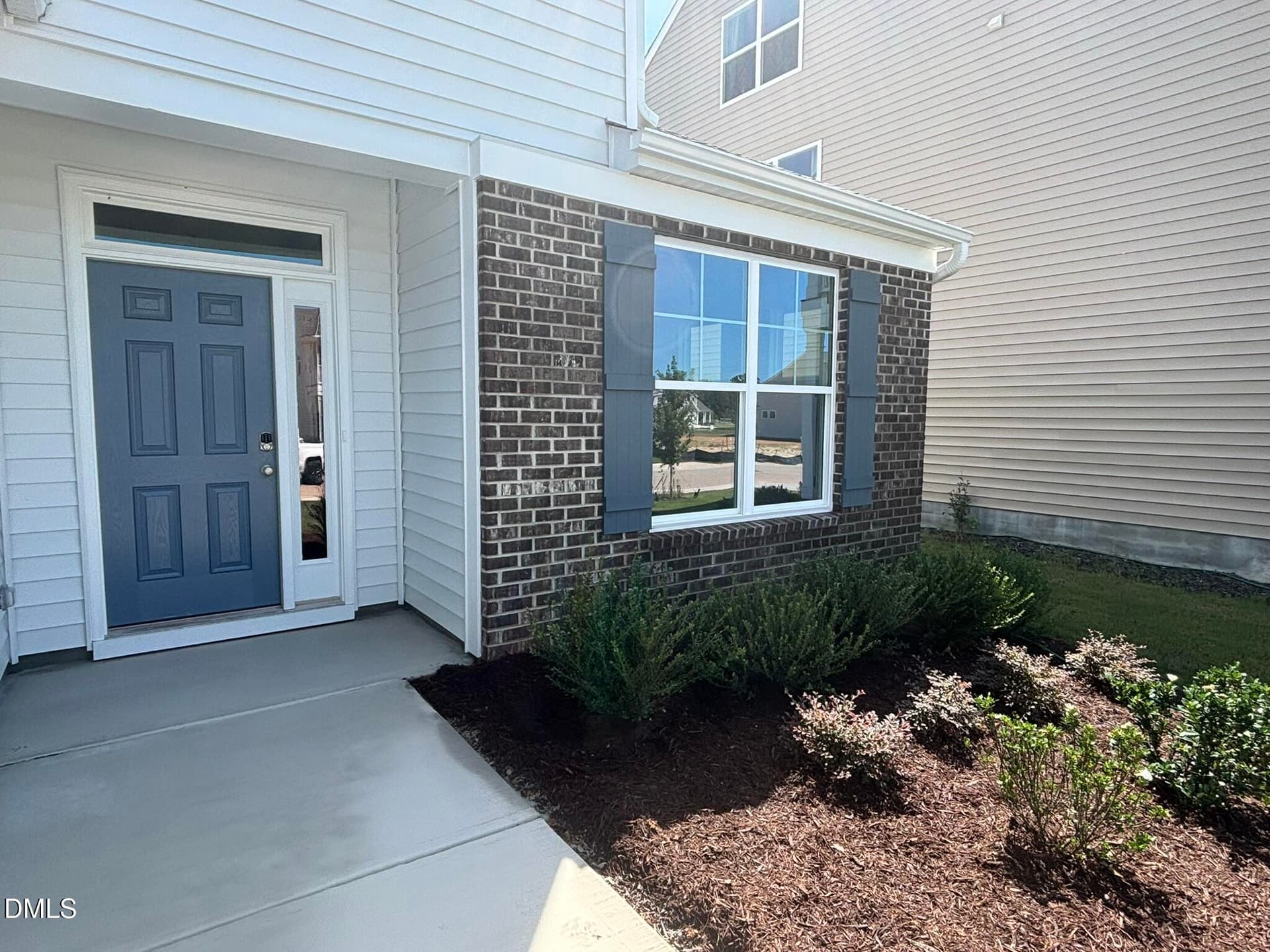 Entry/Landscaping - 122 Steppe Way, Garner, NC 27529
