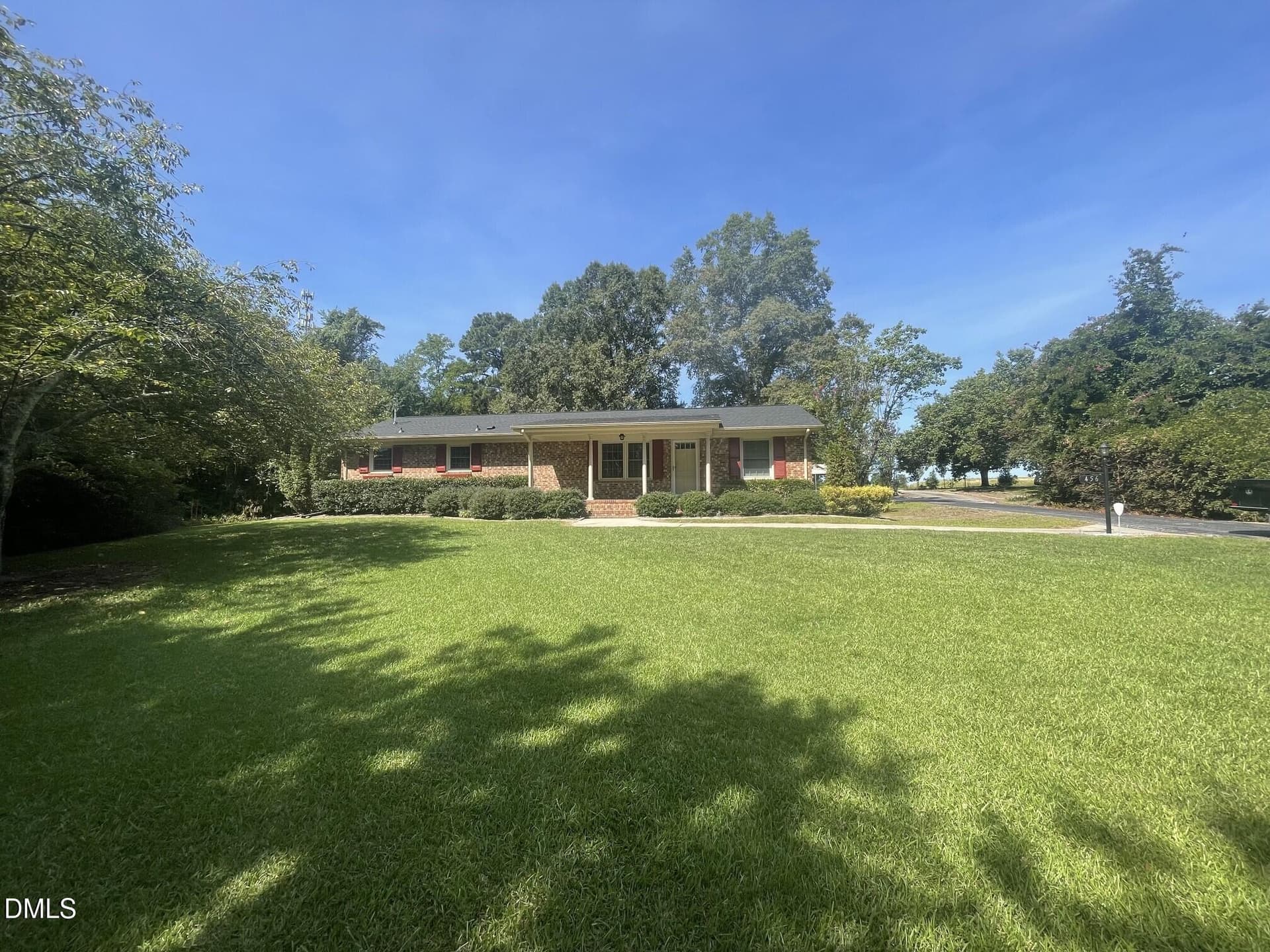 IMG_3119 - 456 S Raleigh Street, Angier, NC 27501