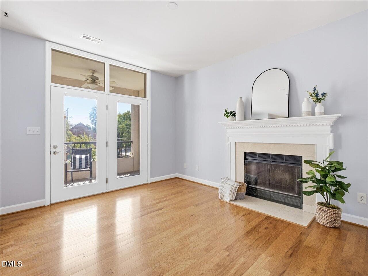 38-Living Room - 274 E Davie Street 274, Raleigh, NC 27601, Raleigh