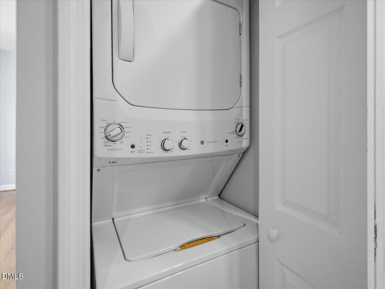 44-Laundry - 274 E Davie Street 274, Raleigh, NC 27601, Raleigh