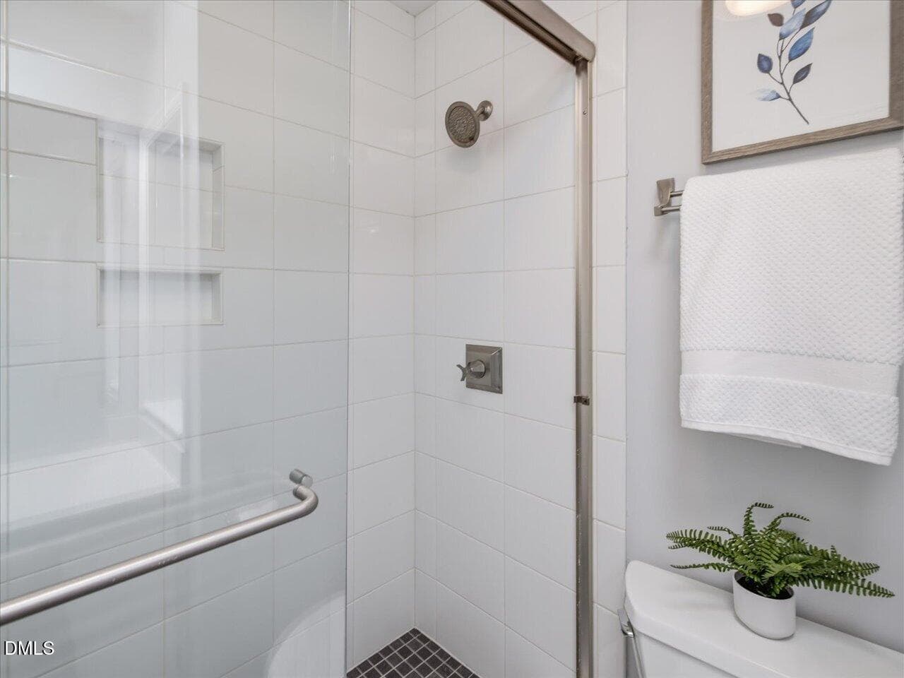 55-Attached Bath - 274 E Davie Street 274, Raleigh, NC 27601, Raleigh