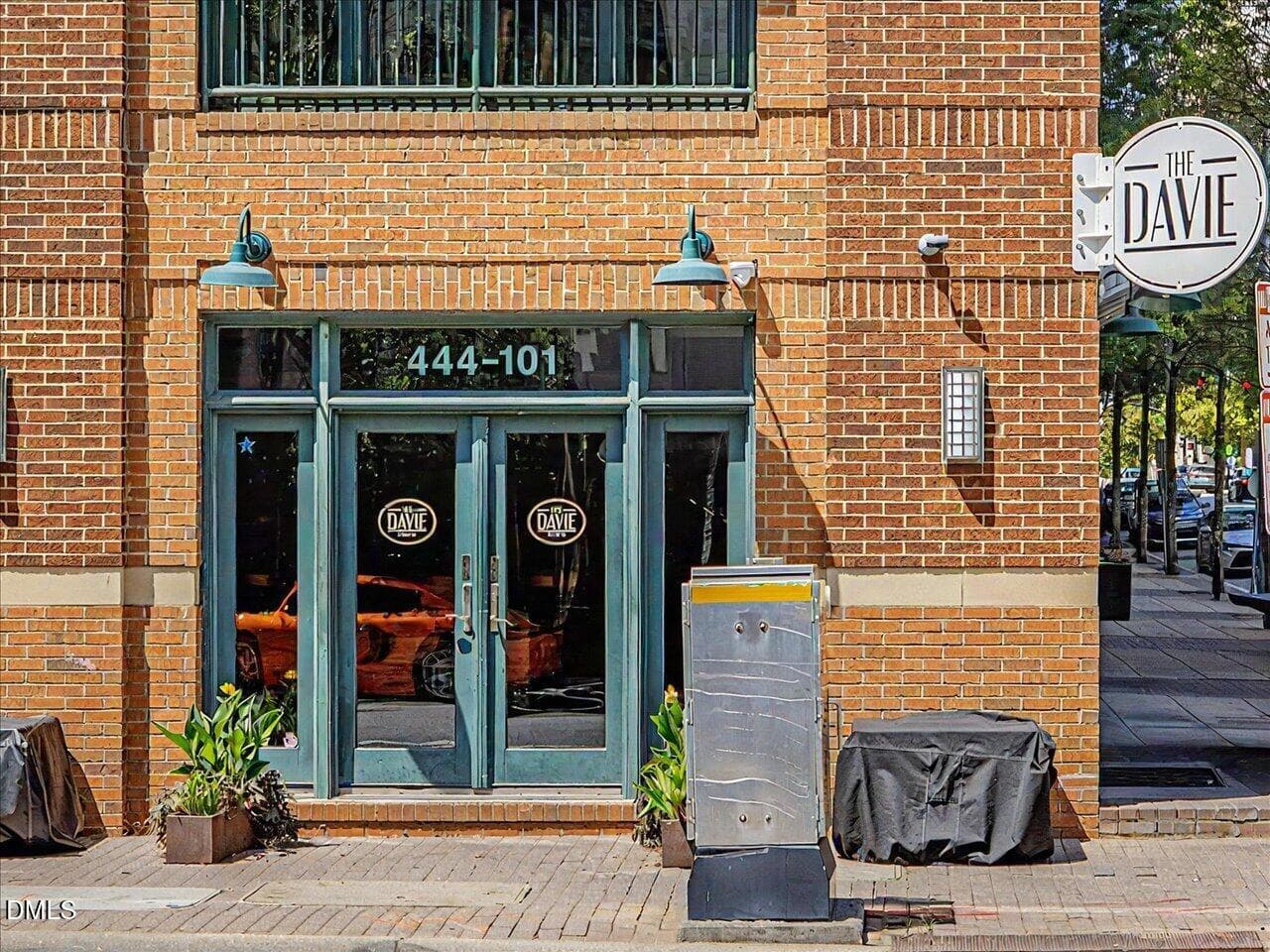 80-Nearby Businesses - 274 E Davie Street 274, Raleigh, NC 27601, Raleigh