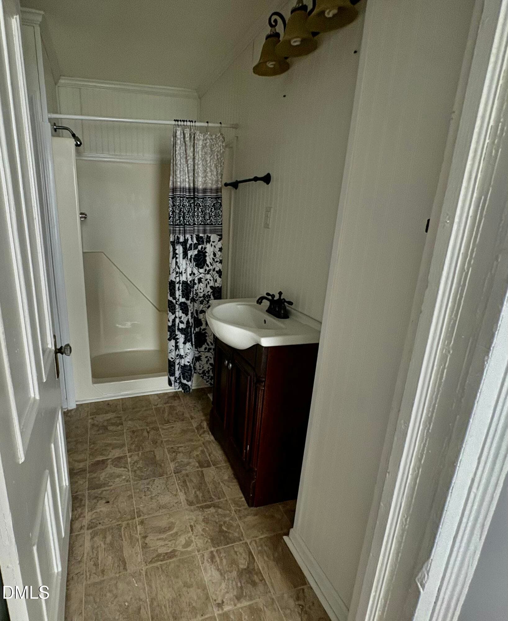 Full bath - main level - 512 Raleigh Street, Oxford, NC 27565
