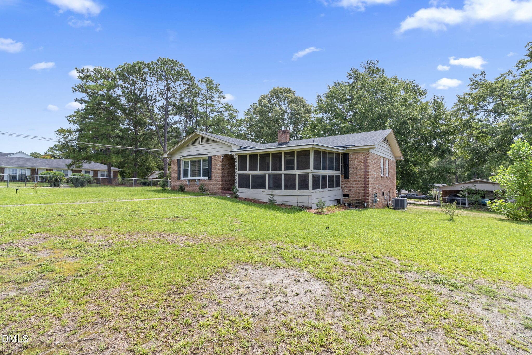 4-web-or-mls-IMG_6930 - 354 Summer Hill Road, Fayetteville, NC 28303, Fayetteville