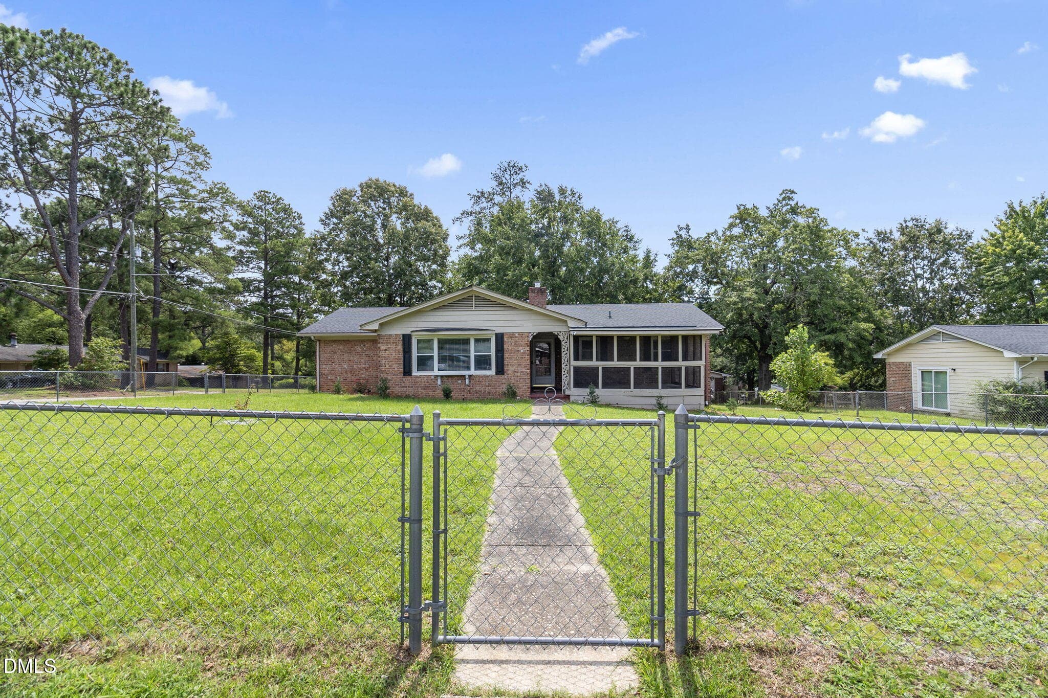 3-web-or-mls-IMG_6931 - 354 Summer Hill Road, Fayetteville, NC 28303, Fayetteville