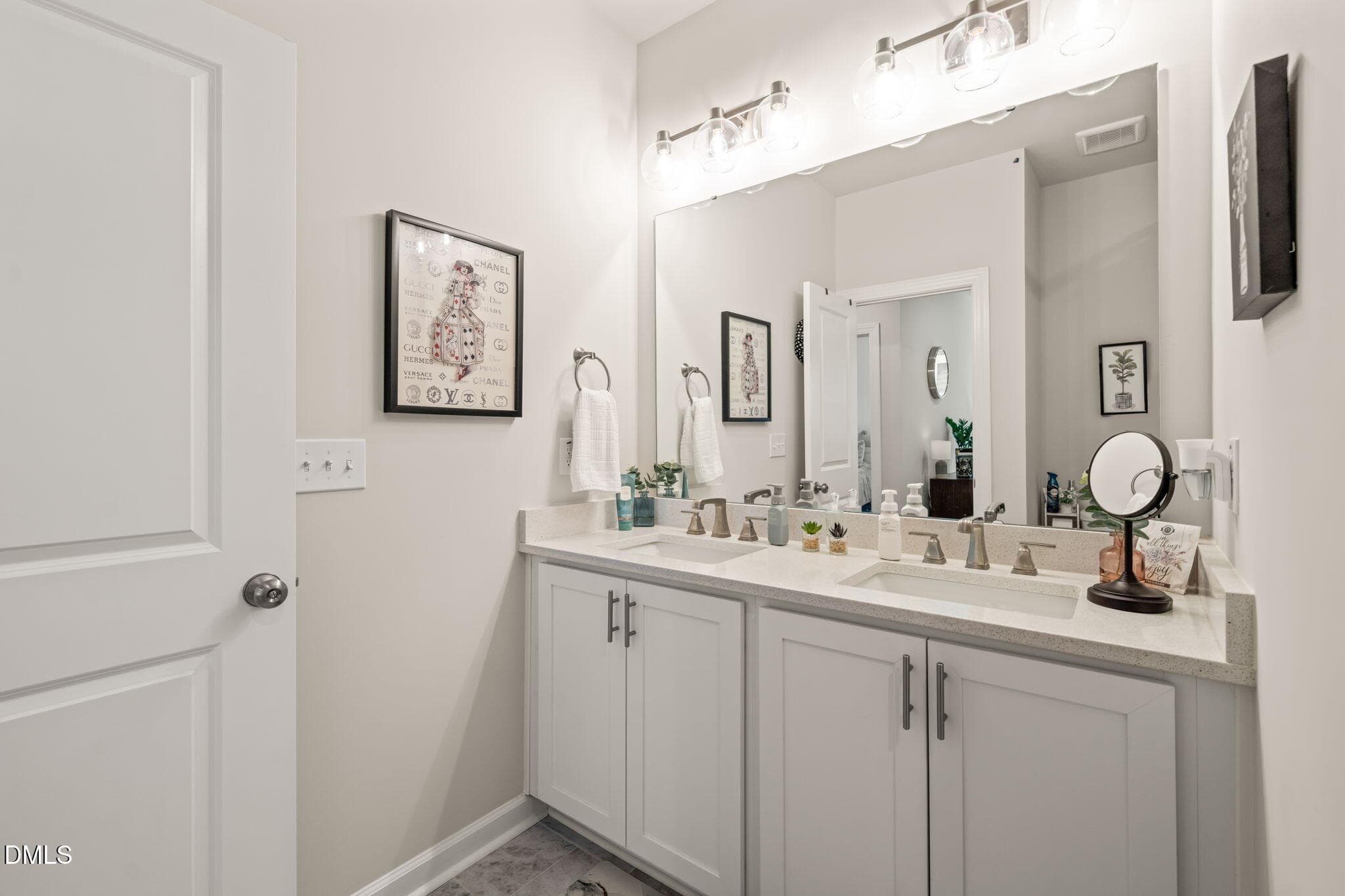 Hall Bath second floor (1) - 7900 Berry Crest Avenue, Raleigh, NC 27617, Raleigh