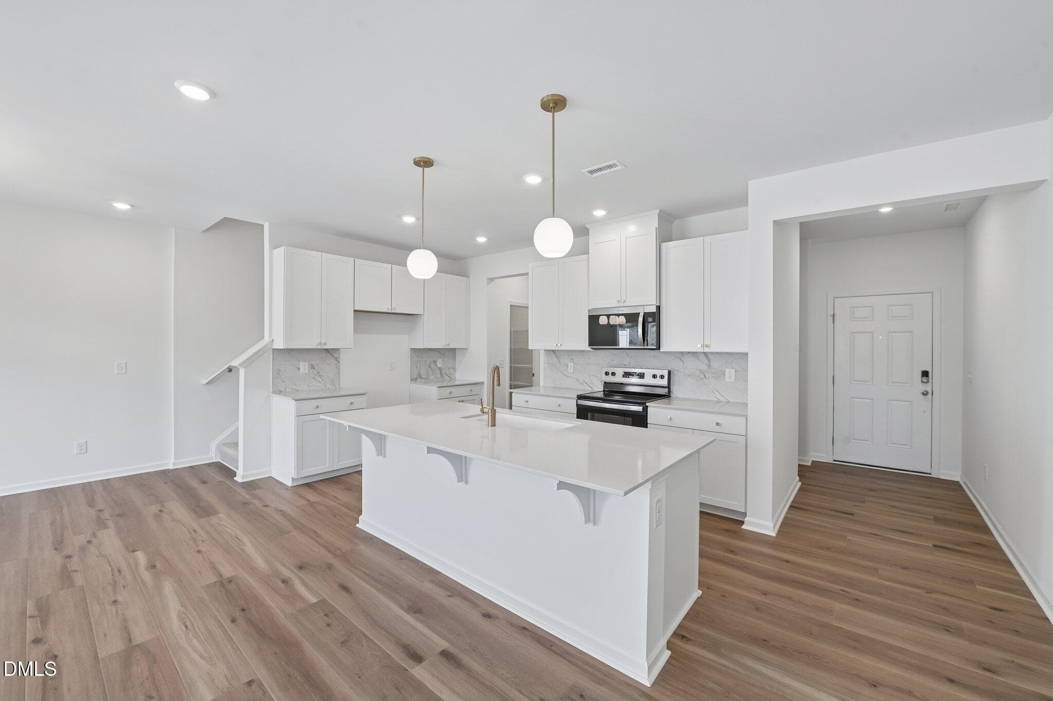 14-web-or-mls-Sunset Lk Dr-S1508-014 - 512 Sunset Lake Drive, Durham, NC 27703, Durham