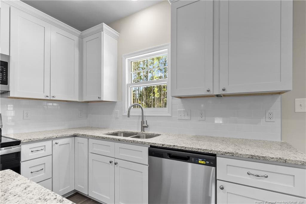 Photo 16 - 212 Nandina Road, Raeford, NC 28376