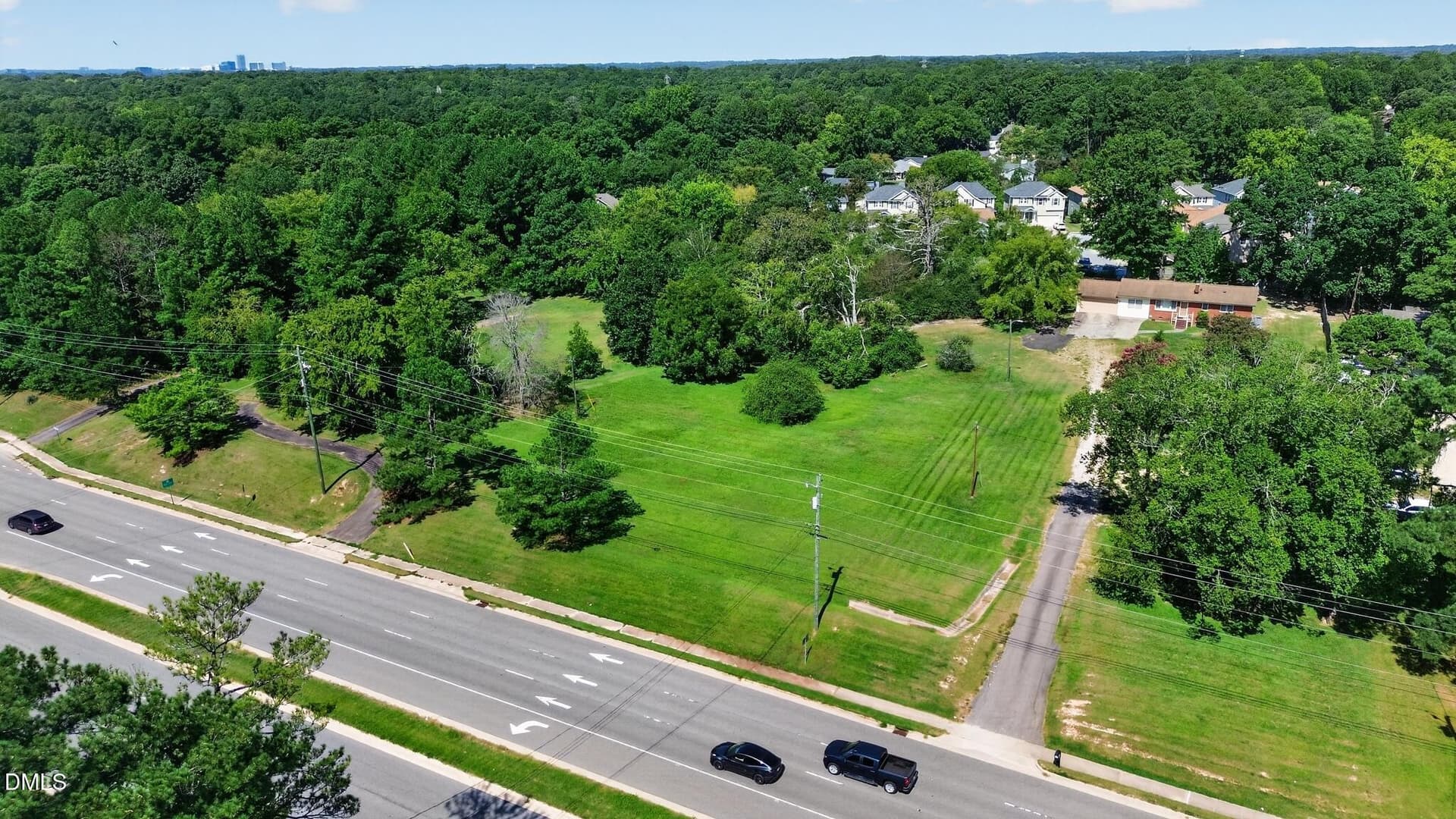 07_5419_Louisburg_Rd-Exterior-0202 - 5401 Louisburg Road, Raleigh, NC 27616