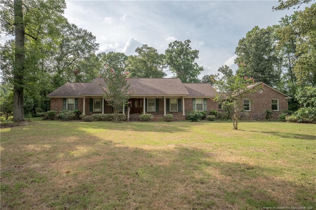 1315 Yaupon Drive, Eastover, NC 28312