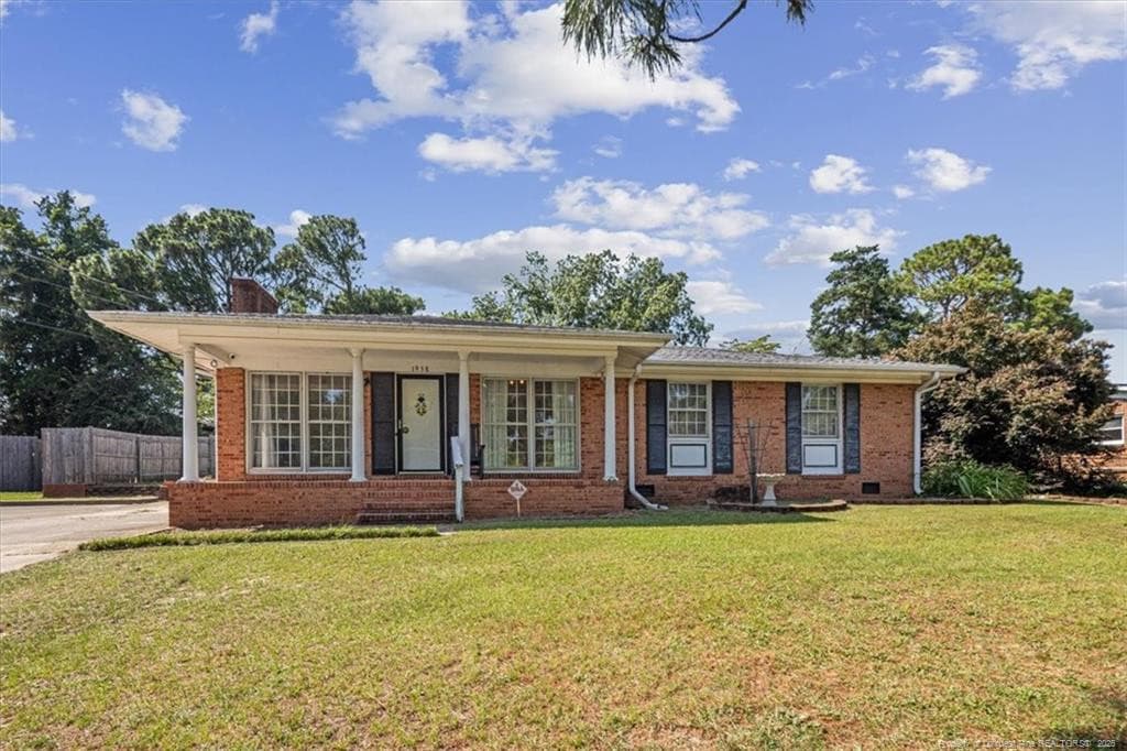 Photo 5 - 1938 Martindale Drive, Fayetteville, NC 28304, Fayetteville