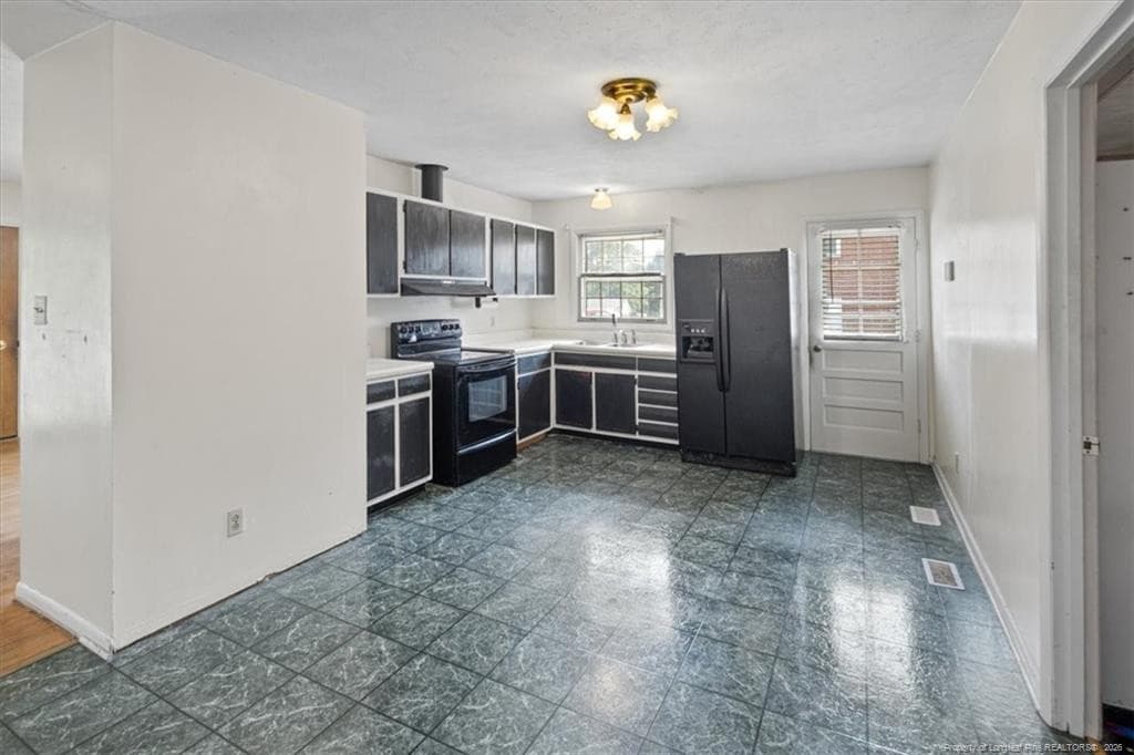 Photo 13 - 1938 Martindale Drive, Fayetteville, NC 28304, Fayetteville