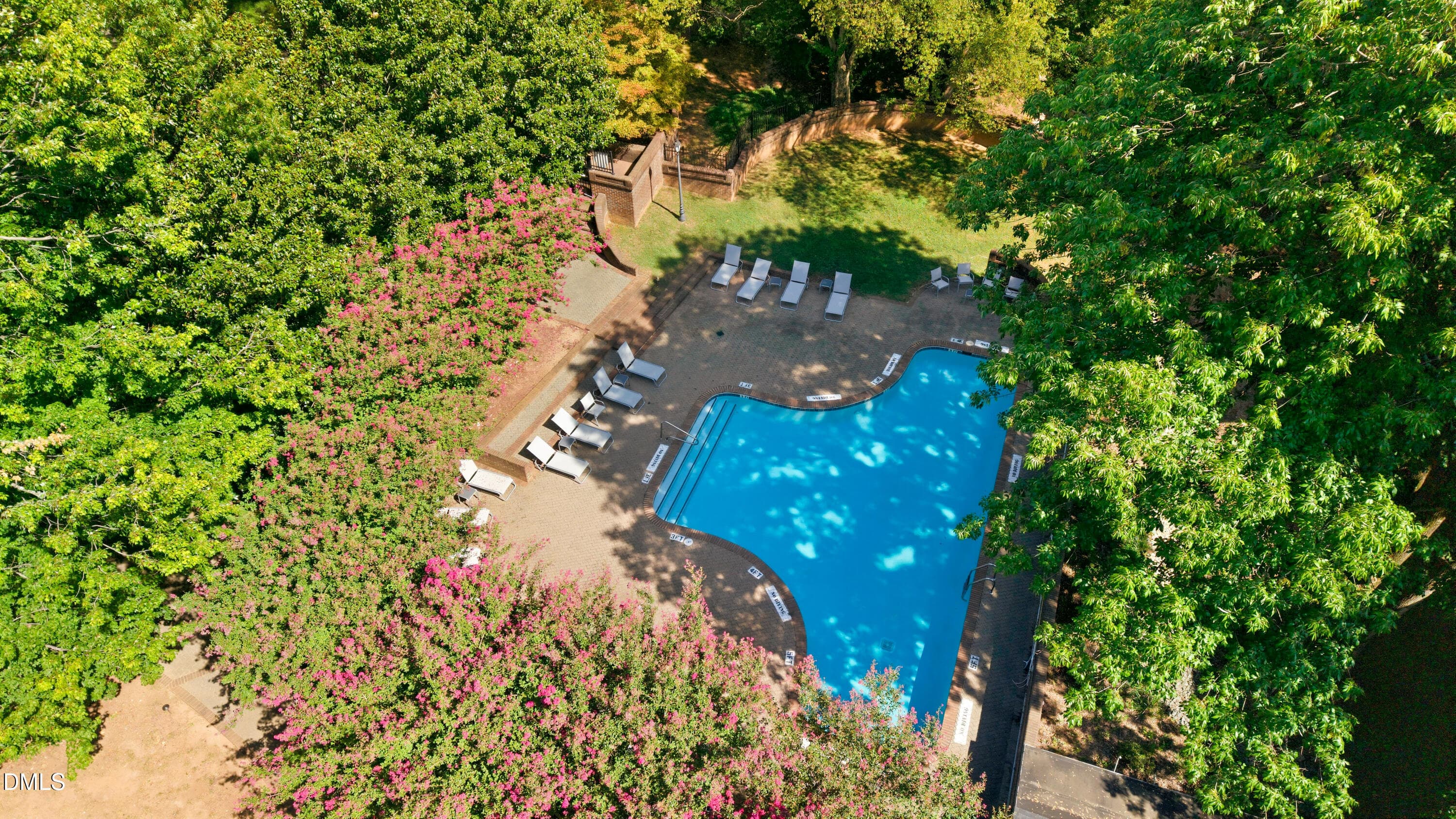 750 Washington St #302-2 - 750 Washington Street 302, Raleigh, NC 27605, Raleigh
