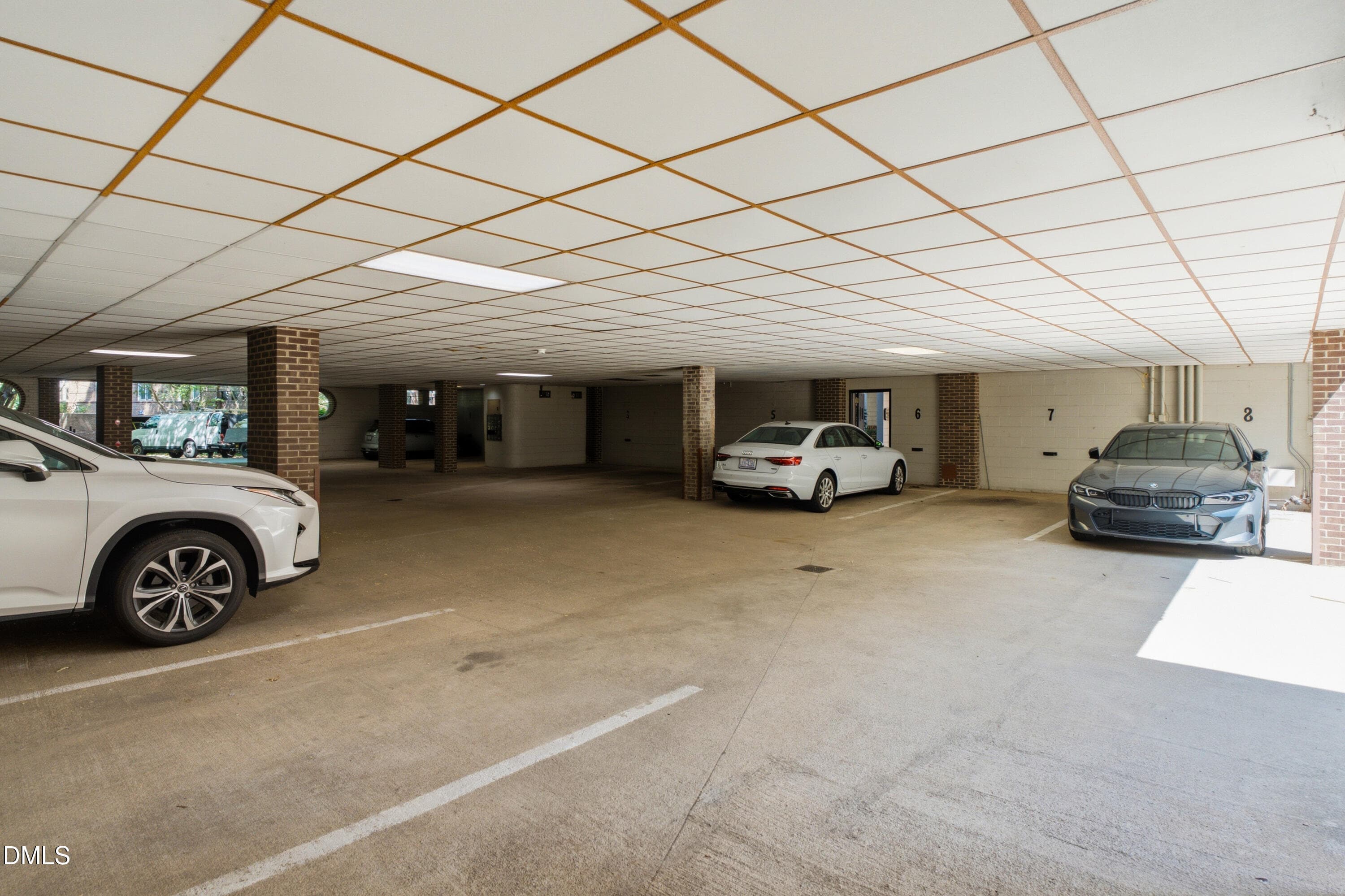 750 Washington St #302-11 - 750 Washington Street 302, Raleigh, NC 27605, Raleigh