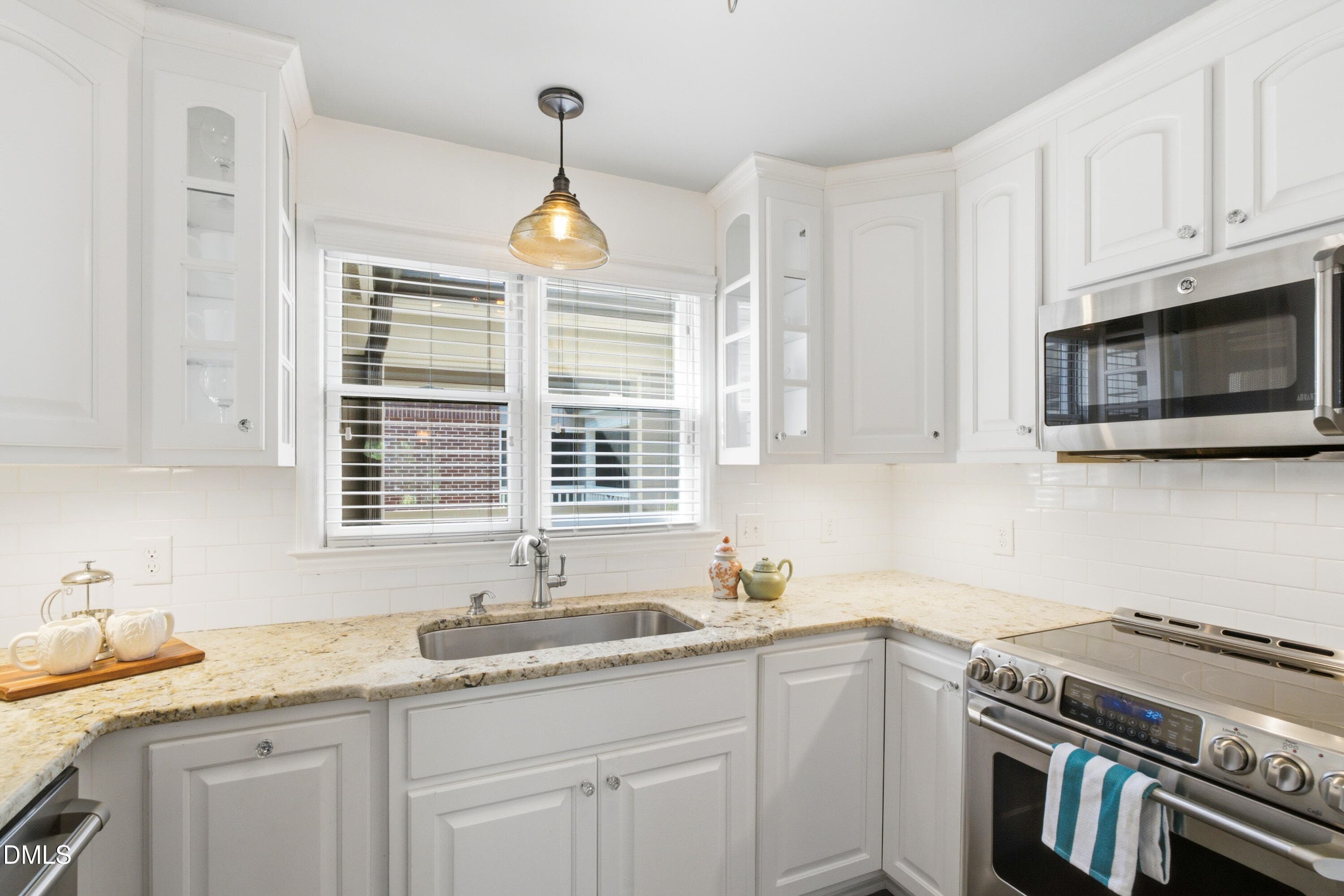 750 Washington St #302-23 - 750 Washington Street 302, Raleigh, NC 27605, Raleigh