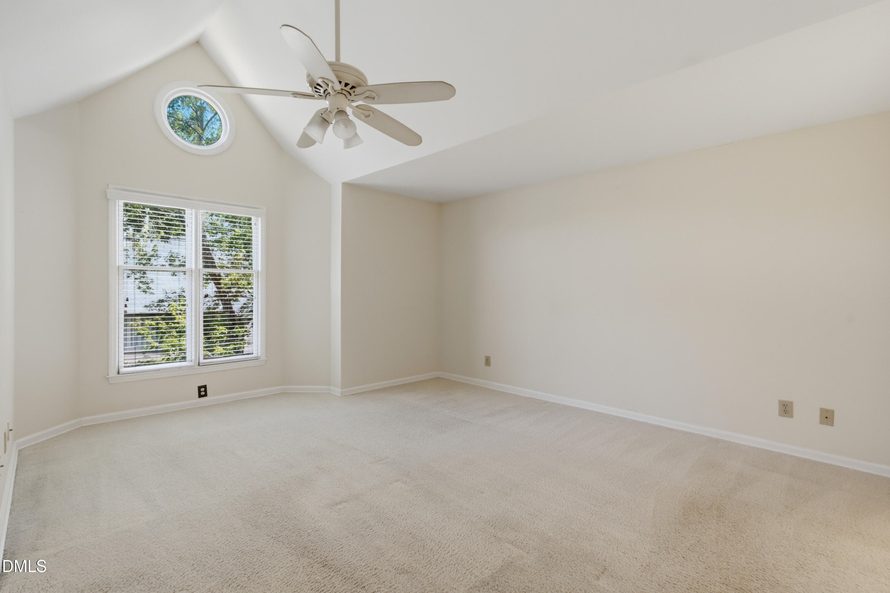 750 Washington St #302-27 - 750 Washington Street 302, Raleigh, NC 27605, Raleigh