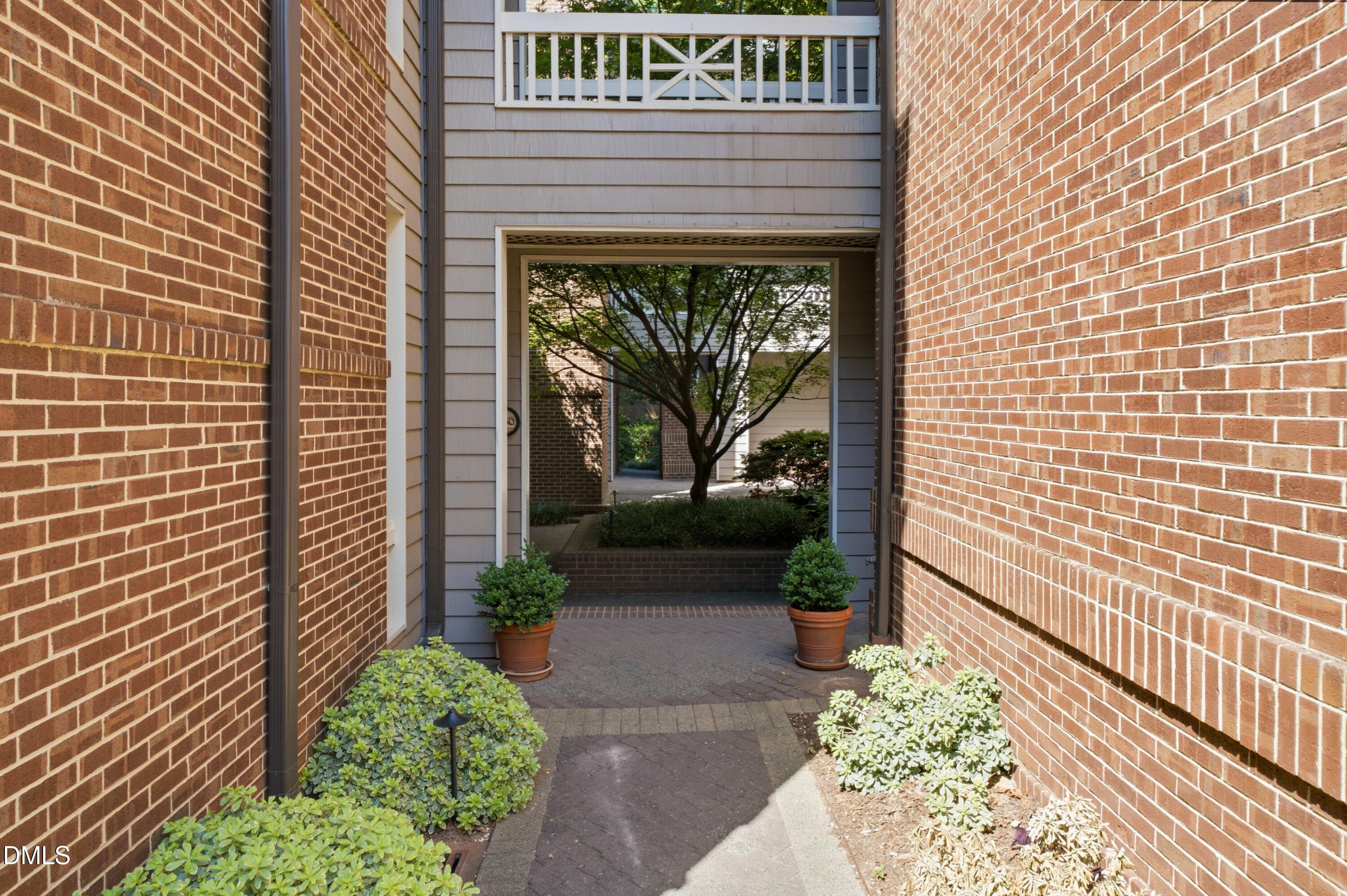 750 Washington St #302-38 - 750 Washington Street 302, Raleigh, NC 27605, Raleigh
