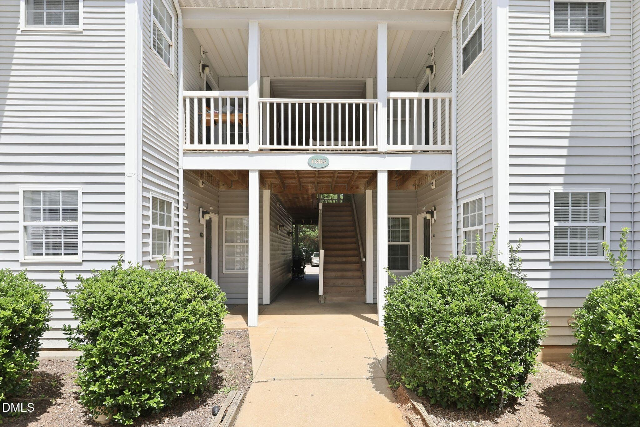 11-web-or-mls-IMG_2745 - 1305 Kent Road, Raleigh, NC 27606, Raleigh