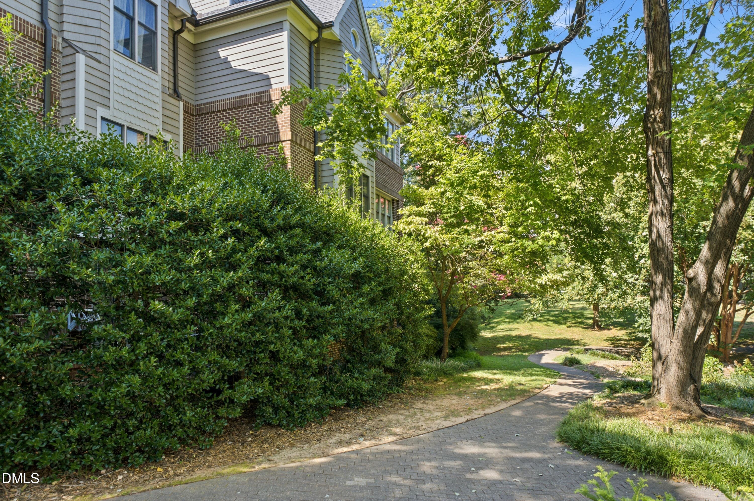 750 Washington St #302-40 - 750 Washington Street 302, Raleigh, NC 27605, Raleigh