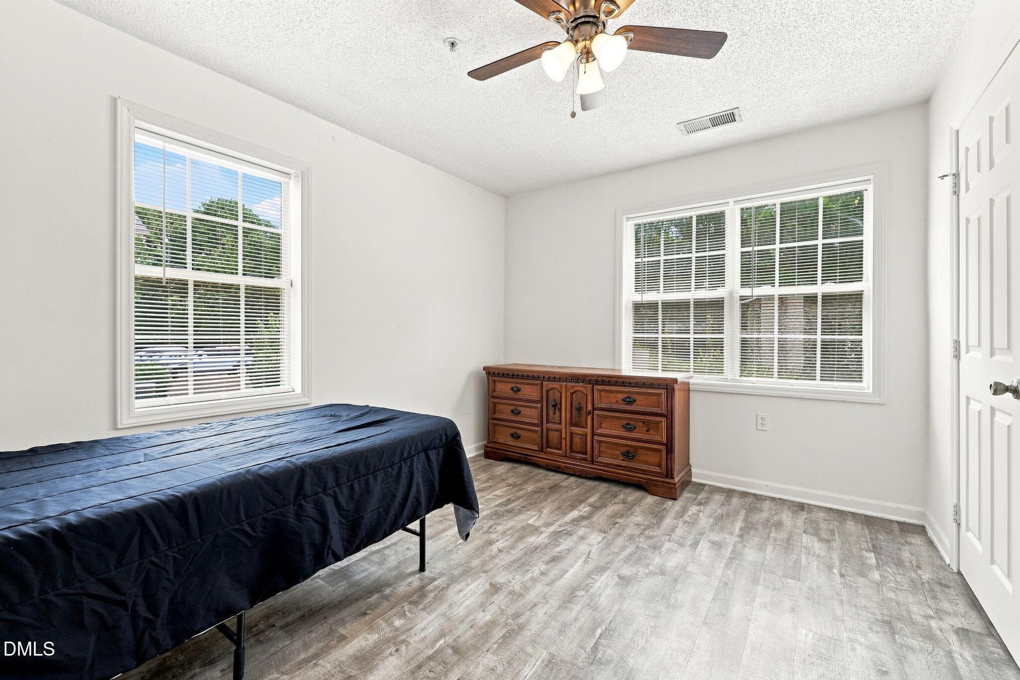 31-web-or-mls-IMG_2821 - 1305 Kent Road, Raleigh, NC 27606, Raleigh