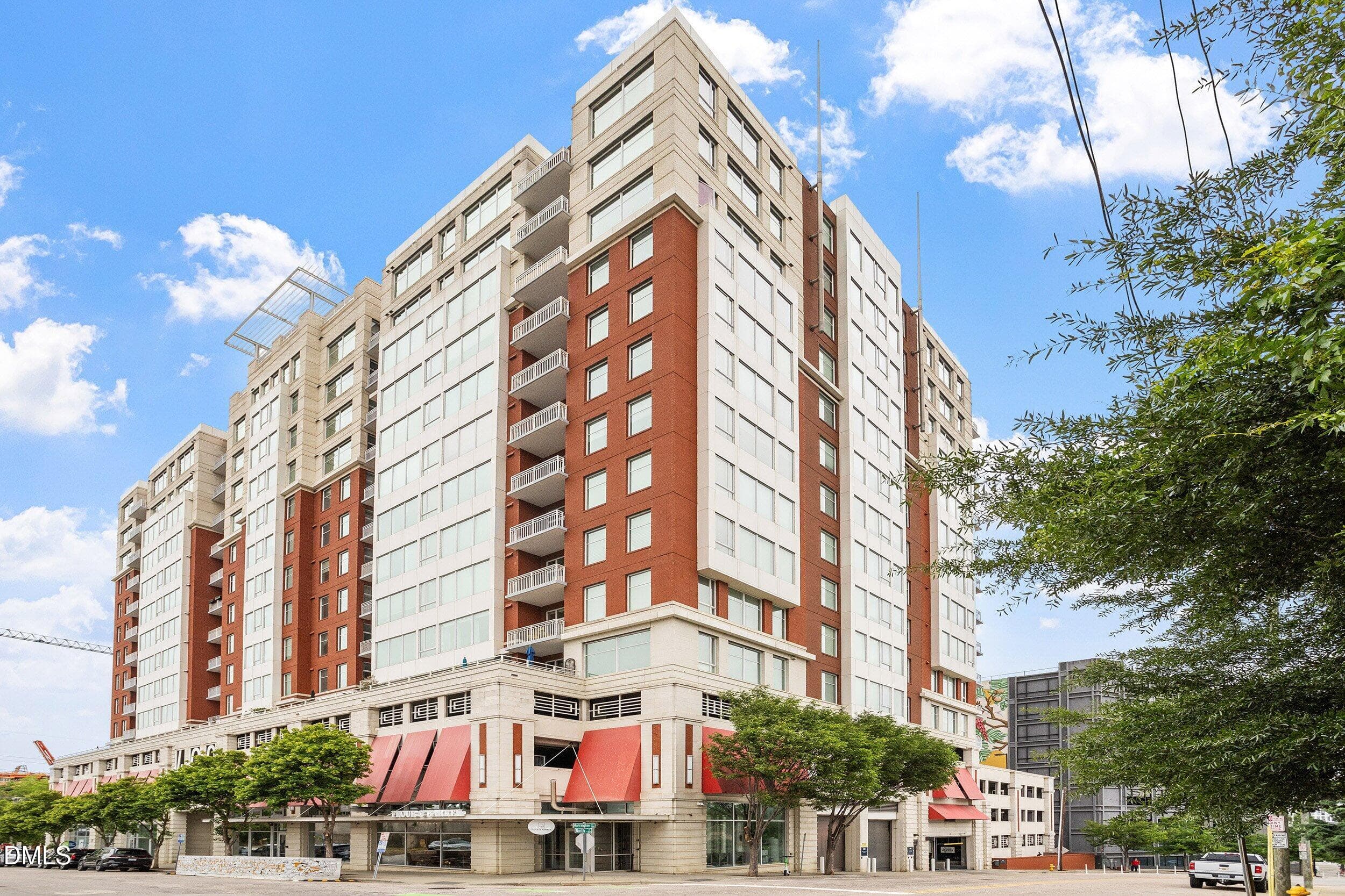 41-400 W North St Amenities-1 - 400 W North Street 818, Raleigh, NC 27603, Raleigh