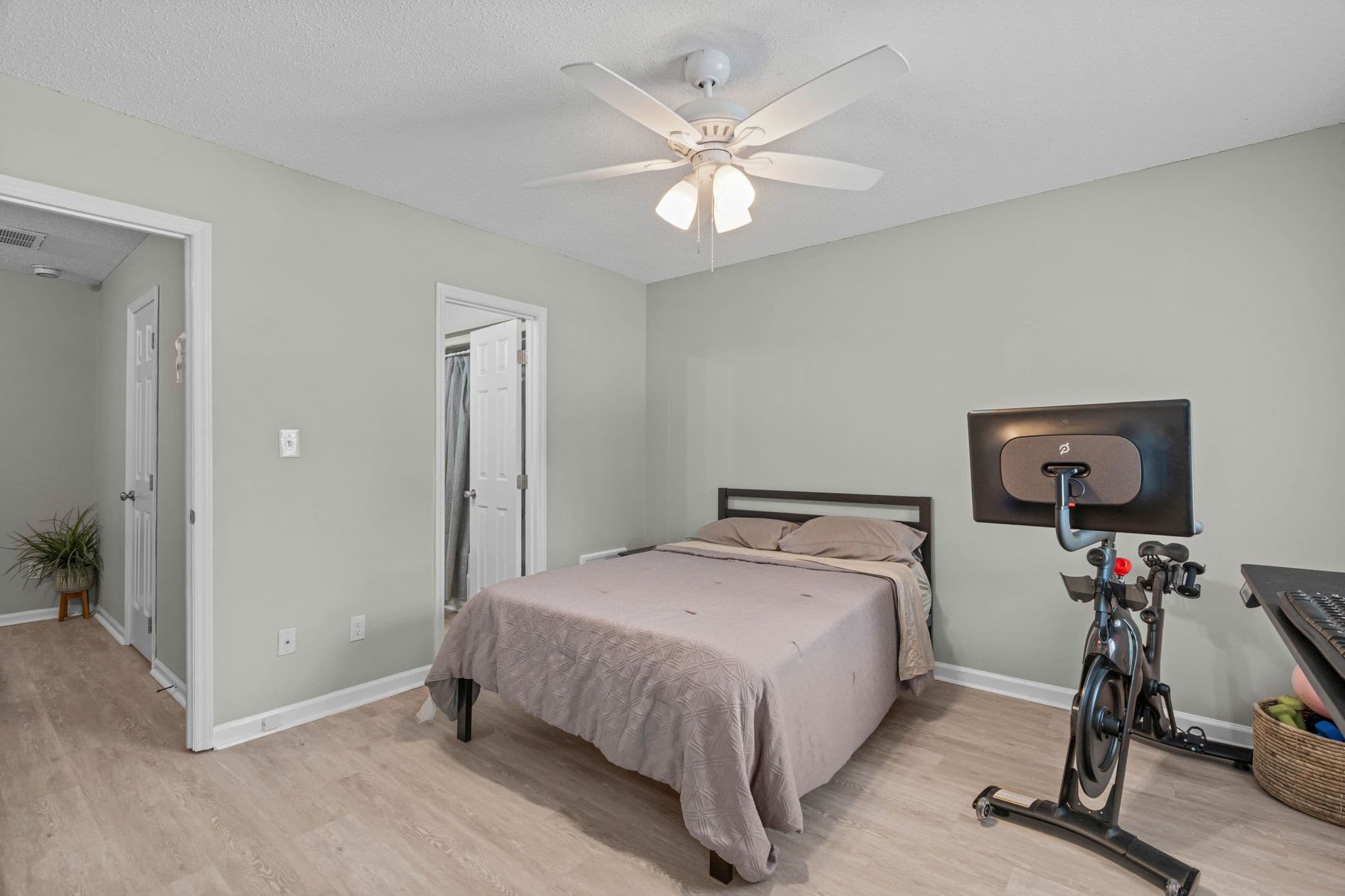 A (18 of 20).jpg - 75 Forest Oaks Drive, Durham, NC 27705, Durham