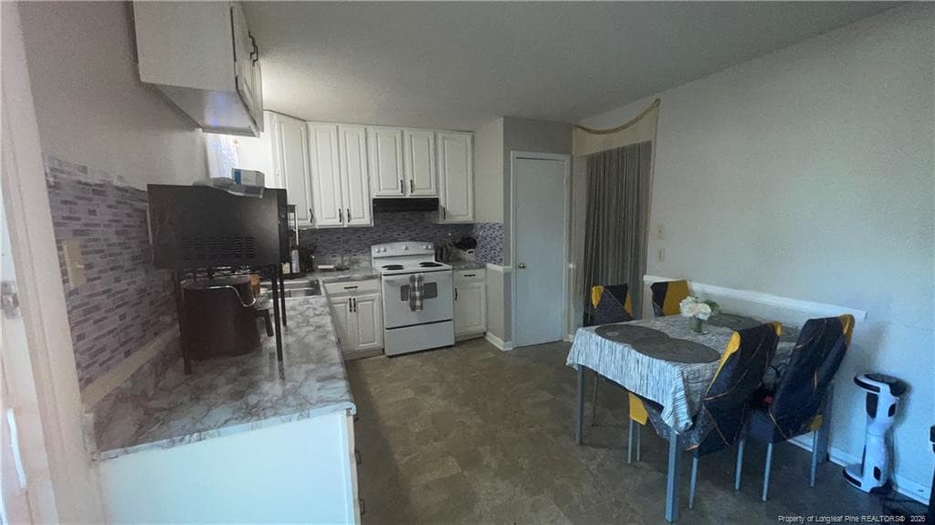 Photo 5 - 2615 Dinsmore Drive, Fayetteville, NC 28306, Fayetteville