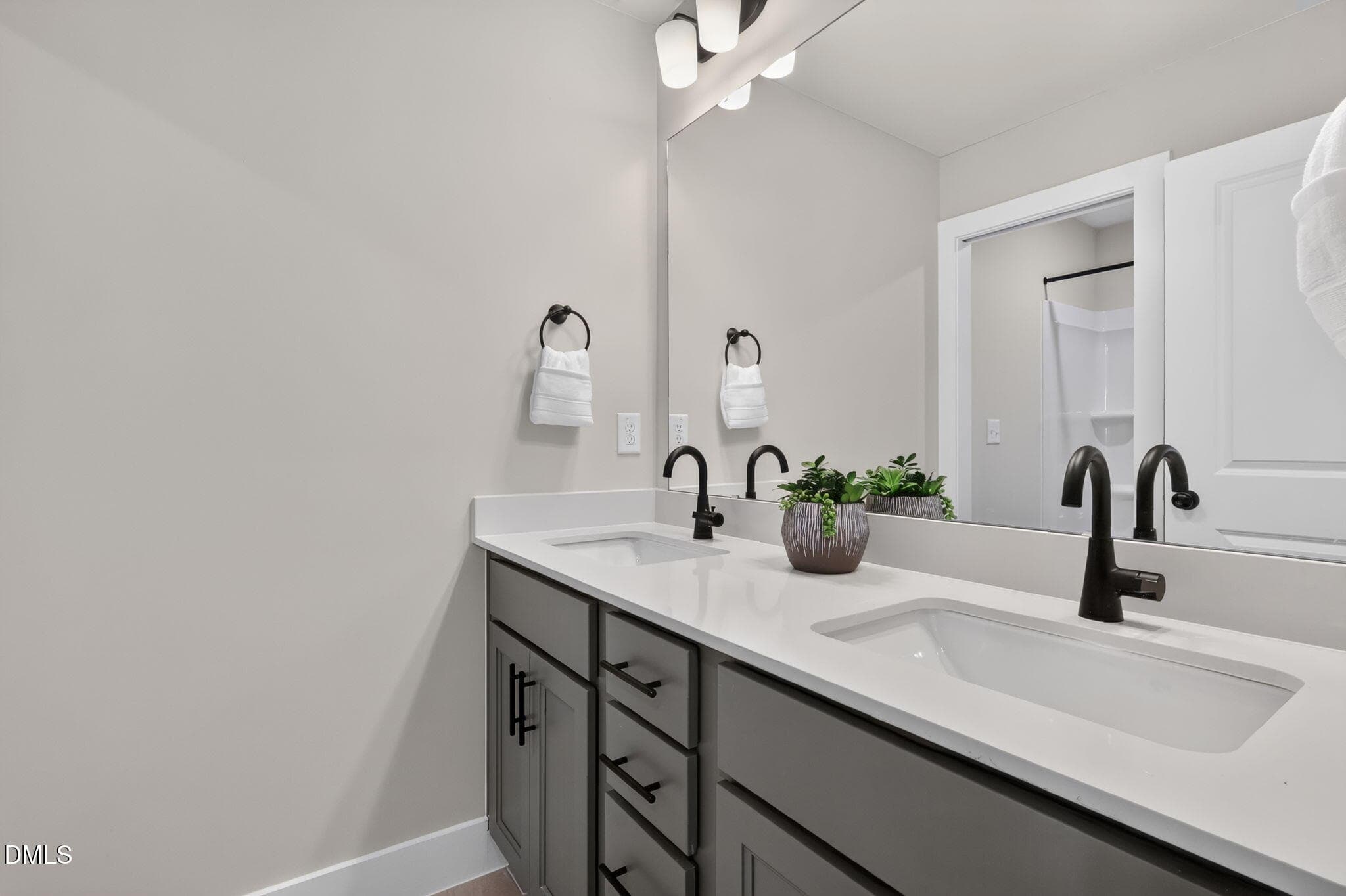 Guest Bath - 239 Sweetfern Lane, Zebulon, NC 27597