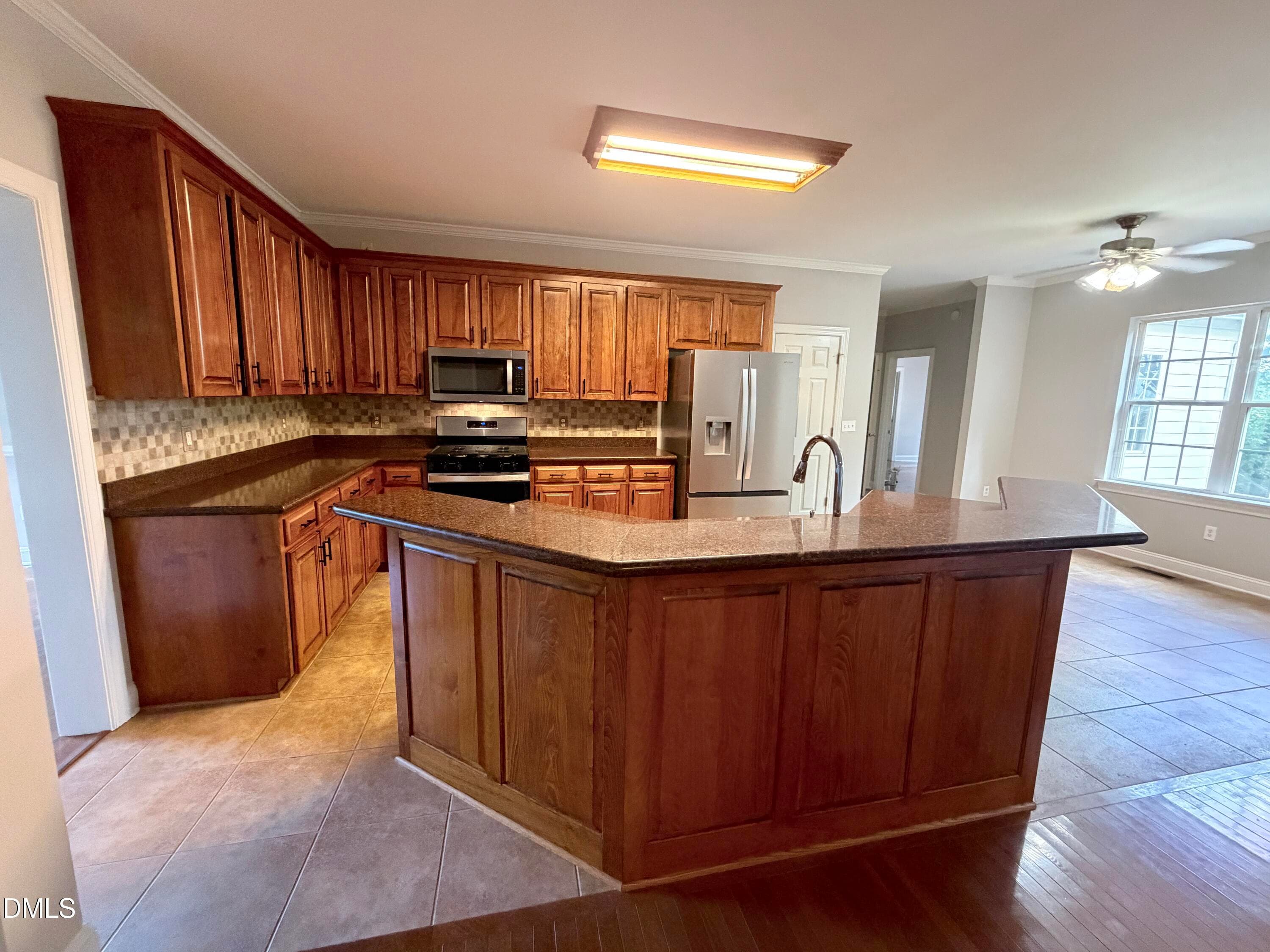 Kitchen / Breakfast Nook - 606 Old Chestnut Crossing, Moncure, NC 27559