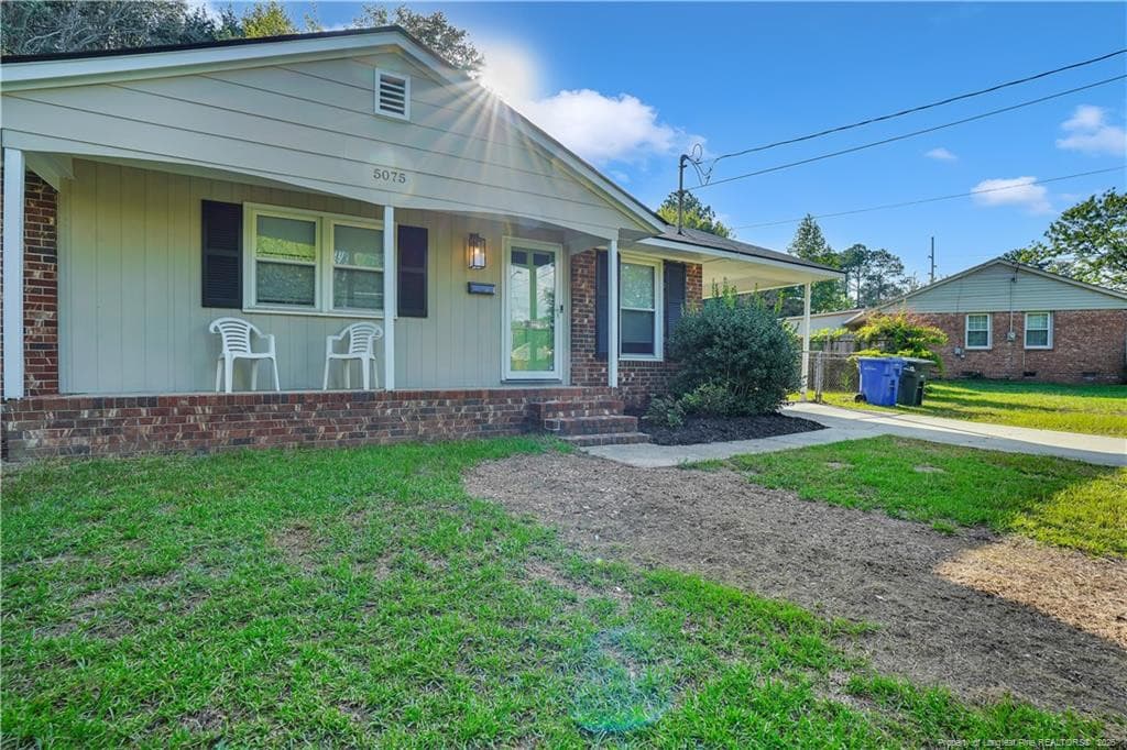 Photo 2 - 5075 Chesapeake Road, Fayetteville, NC 28311, Fayetteville