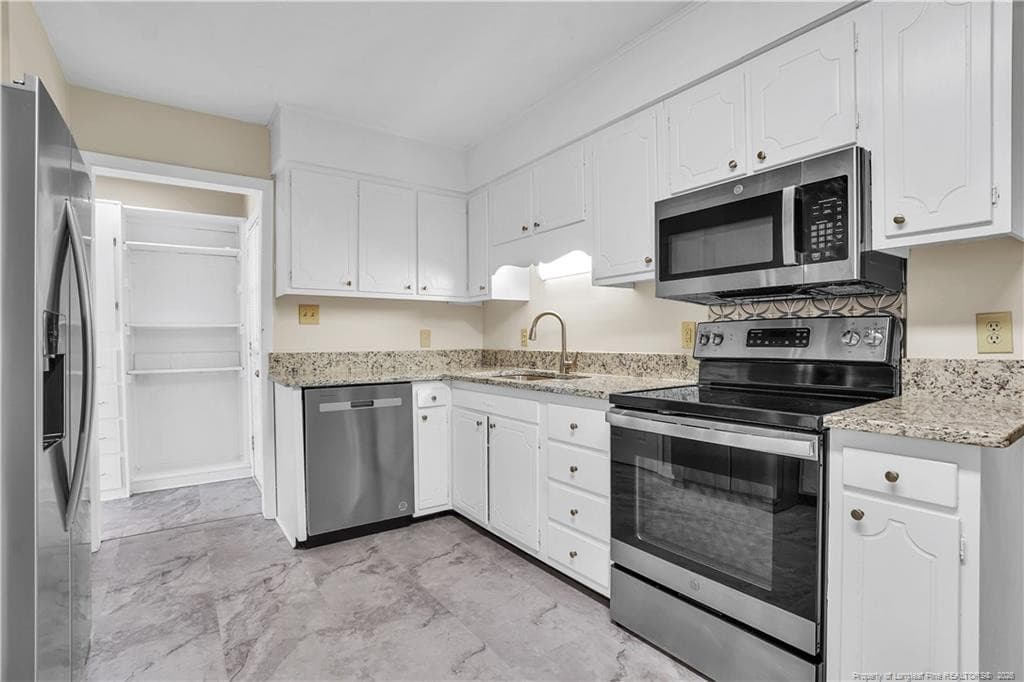 Photo 12 - 5075 Chesapeake Road, Fayetteville, NC 28311, Fayetteville