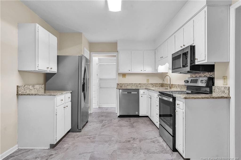 Photo 13 - 5075 Chesapeake Road, Fayetteville, NC 28311, Fayetteville