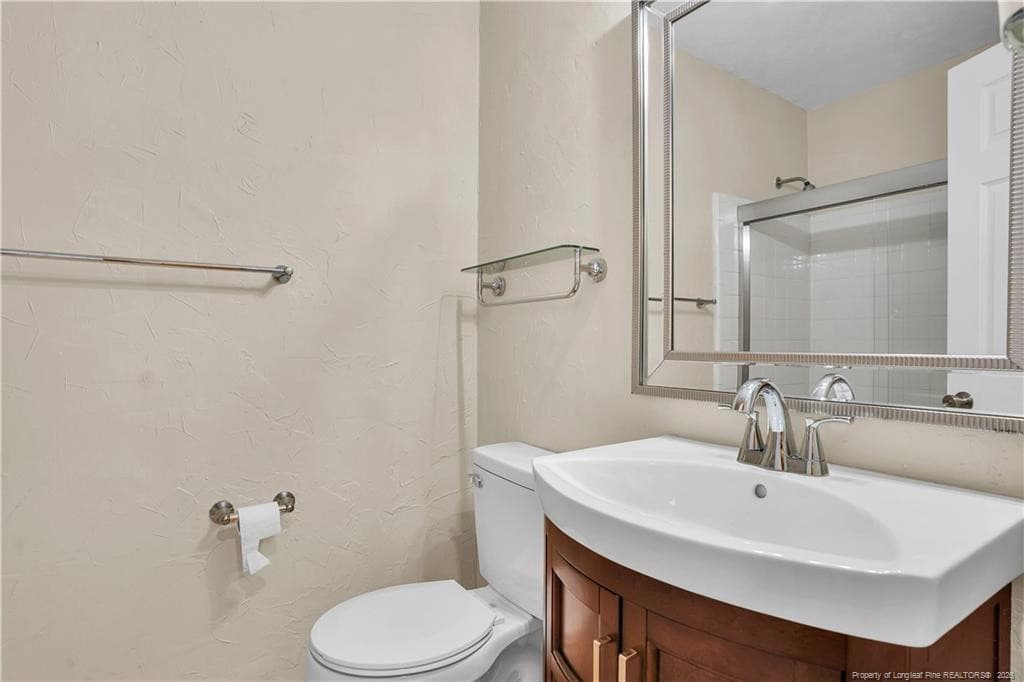 Photo 24 - 5075 Chesapeake Road, Fayetteville, NC 28311, Fayetteville