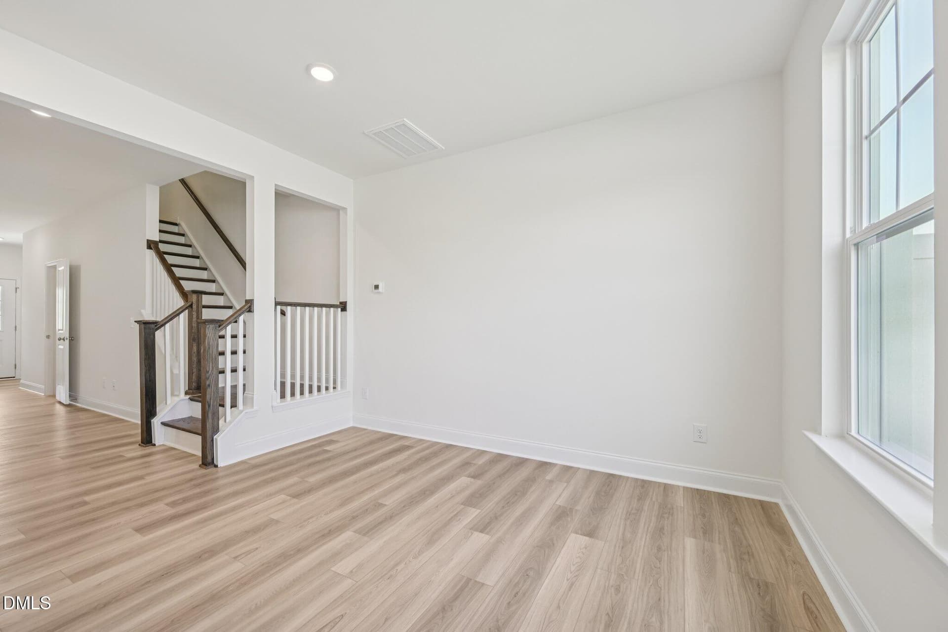 12-web-or-mls-Kensley Grv Ln-2406-012 - 658 Sefton Park Drive, Zebulon, NC 27597