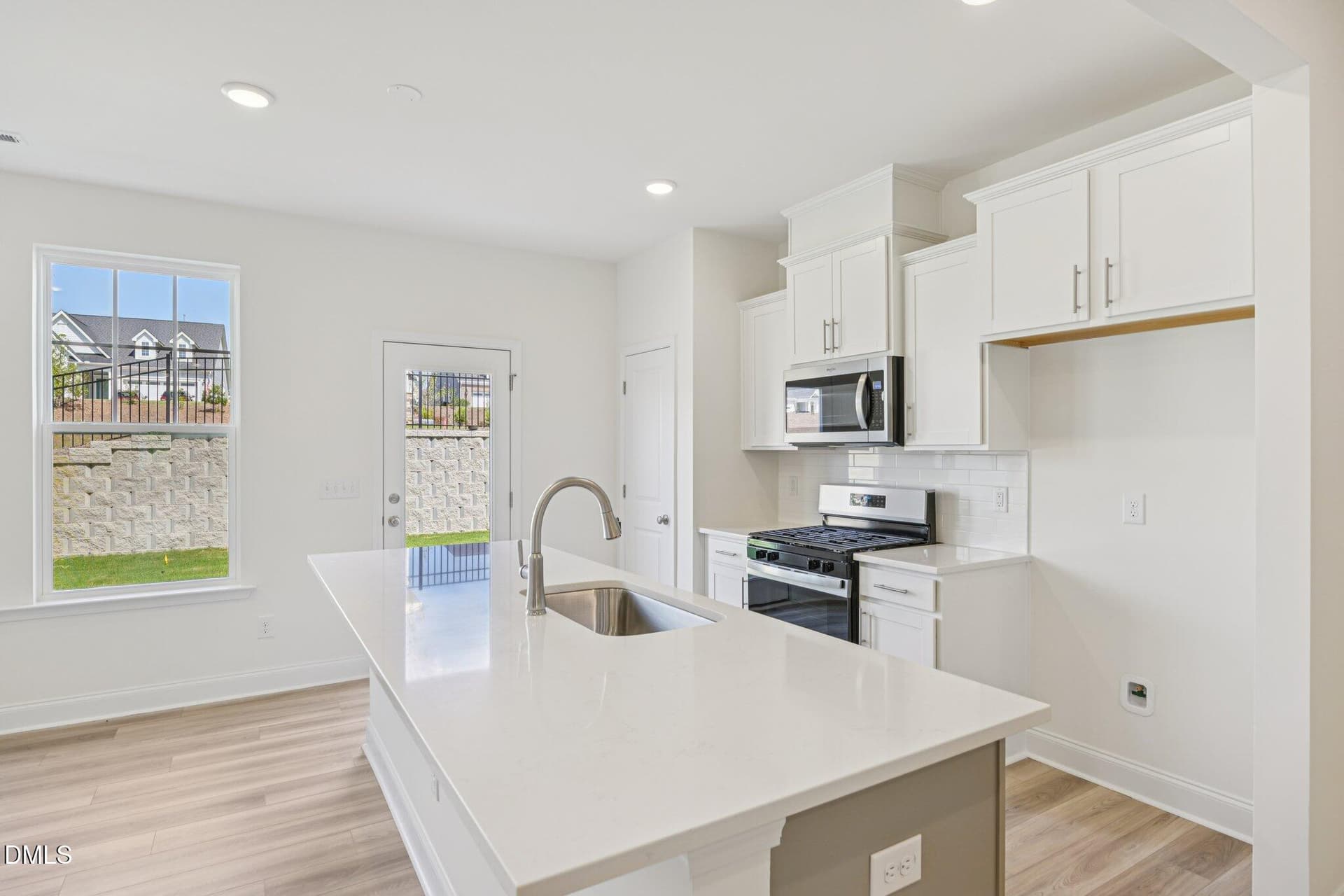 19-web-or-mls-Kensley Grv Ln-2406-019 - 658 Sefton Park Drive, Zebulon, NC 27597
