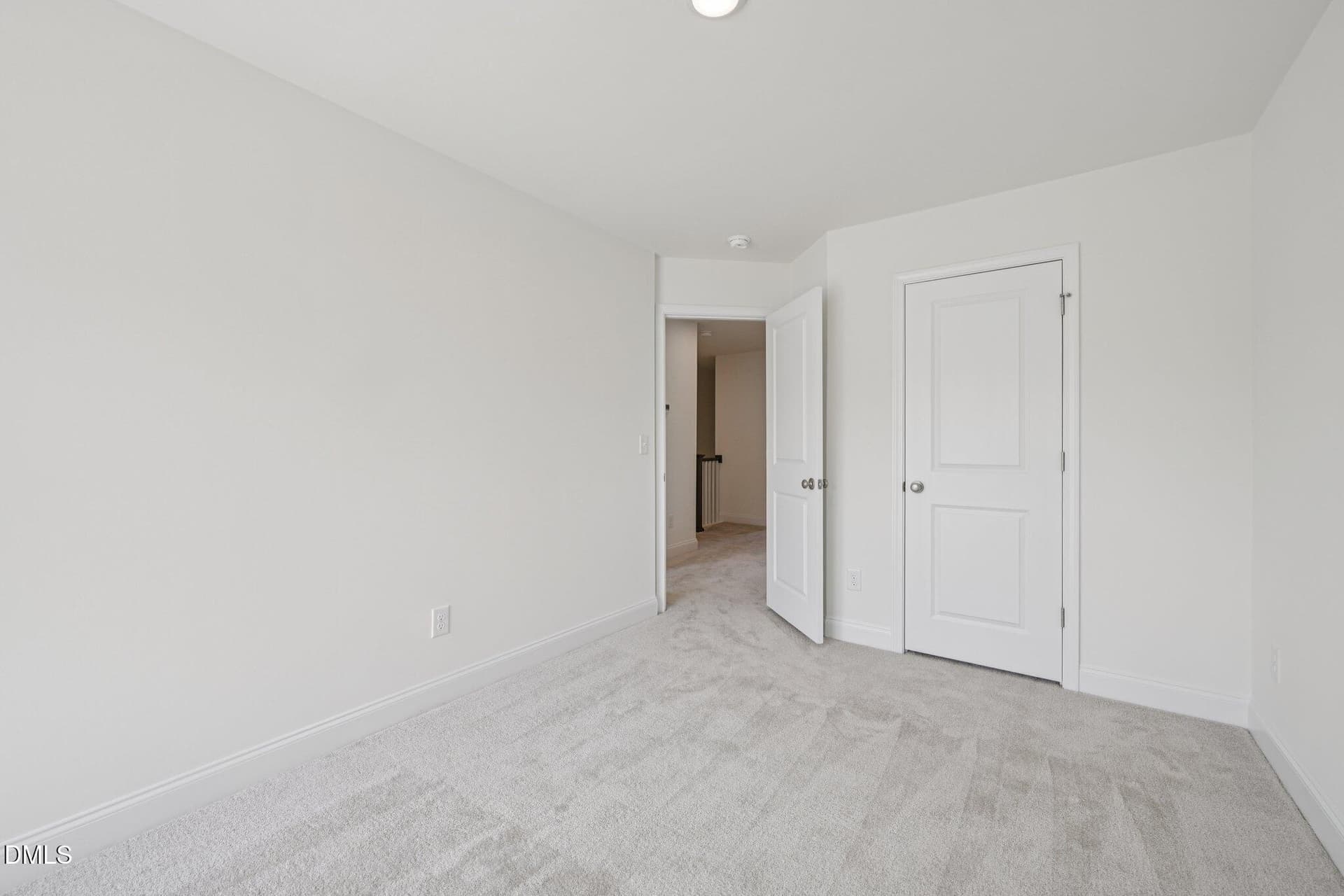 28-web-or-mls-Kensley Grv Ln-2406-028 - 658 Sefton Park Drive, Zebulon, NC 27597