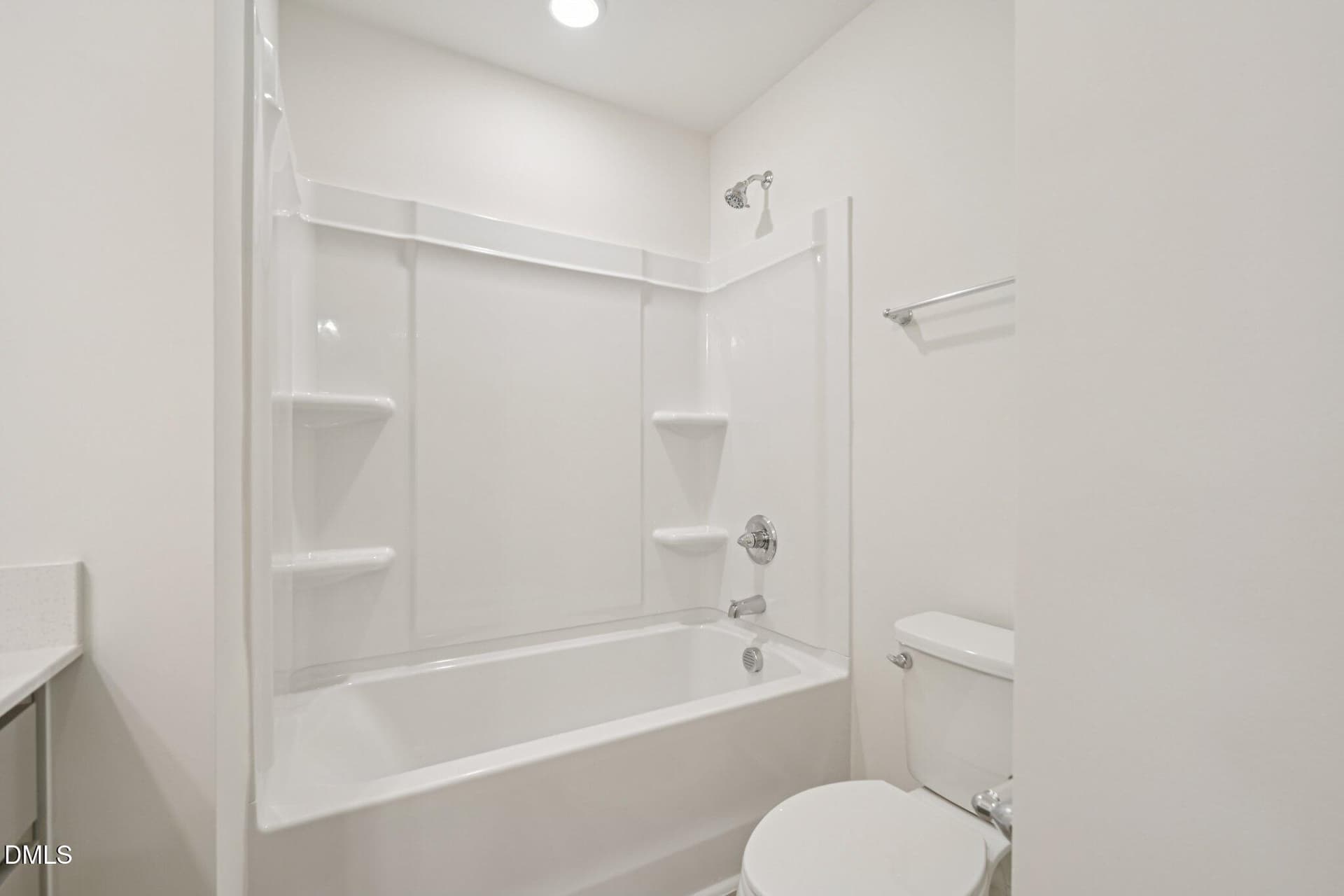 32-web-or-mls-Kensley Grv Ln-2406-032 - 658 Sefton Park Drive, Zebulon, NC 27597