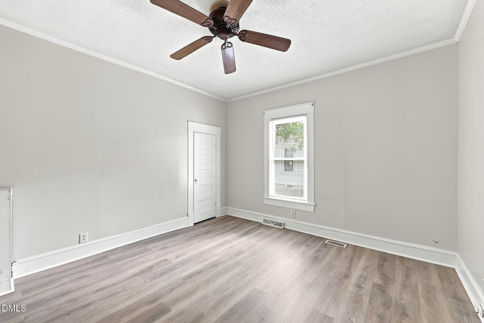 12 17-web-or-mls-IMG_3914 - 803 Tucker Street, Burlington, NC 27215