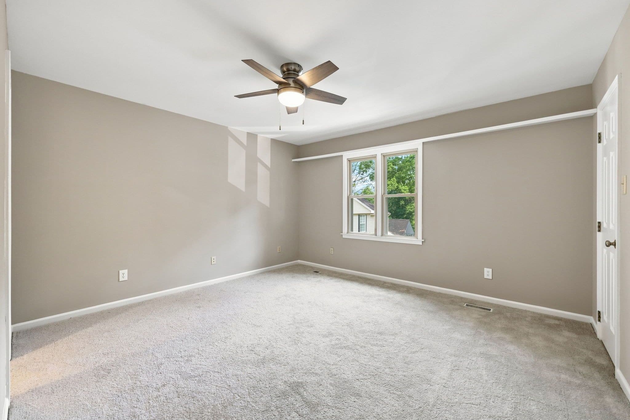 26-web-or-mls-IMG_4851_Edit.jpg - 741 Benchmark Drive, Raleigh, NC 27615, Raleigh
