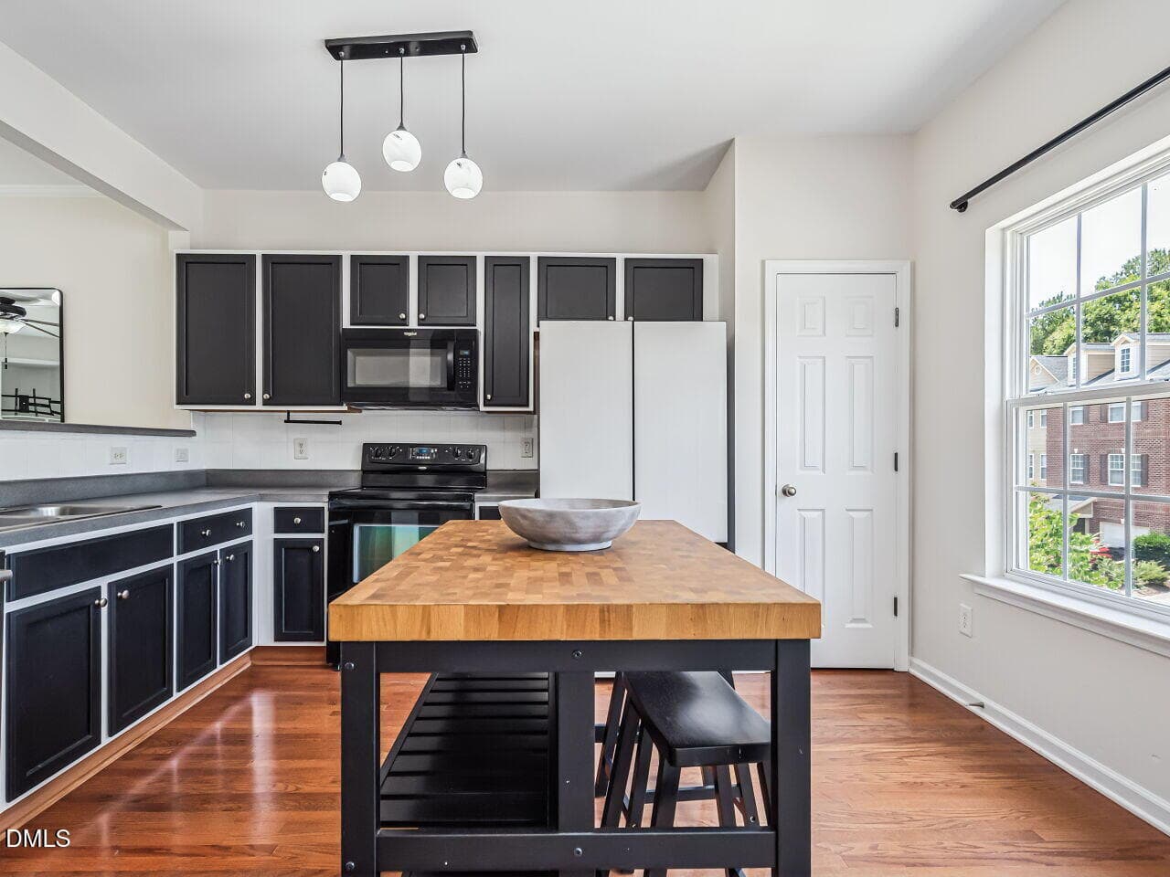 5 Kitchen - 100 Gallent Hedge Trail, Apex, NC 27539