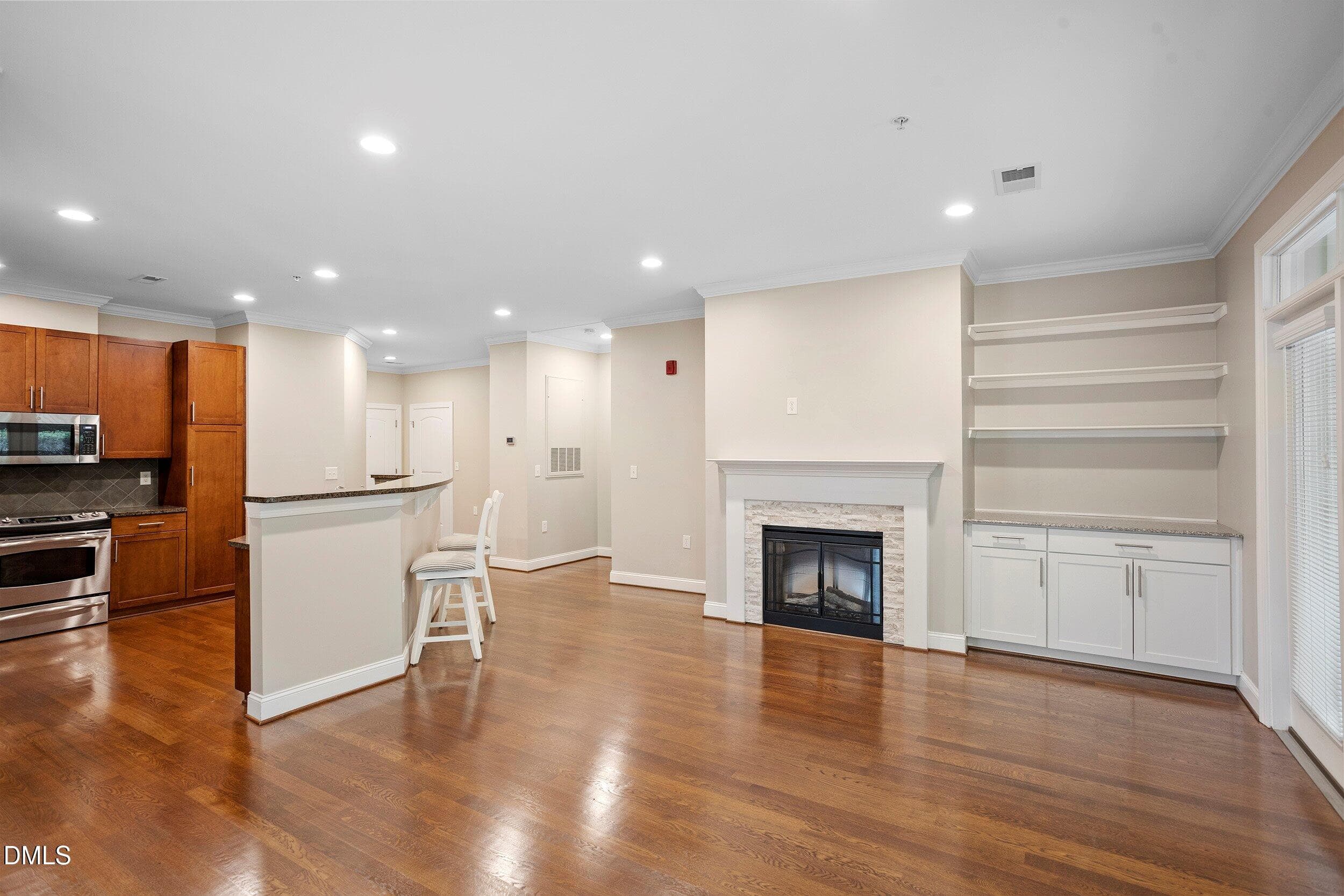 20-2000 Southpoint Landing Way [3309473] - 2000 Southpoint Landing Way 2101, Durham, NC 27707, Durham