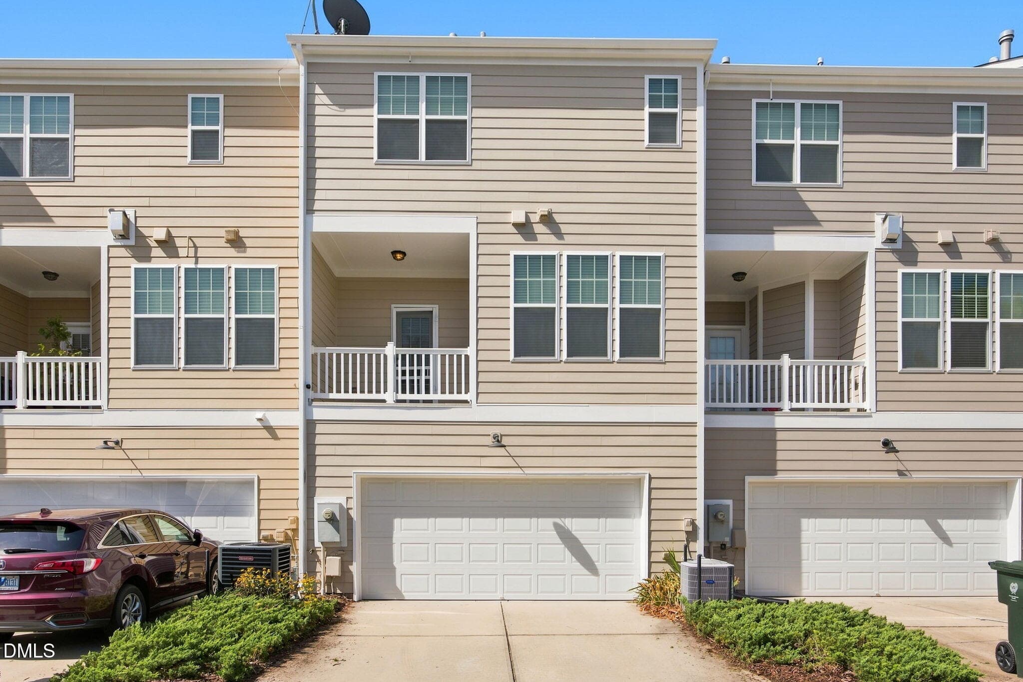 18-web-or-mls-484A_1111 - 9136 Falkwood Road, Raleigh, NC 27617, Raleigh