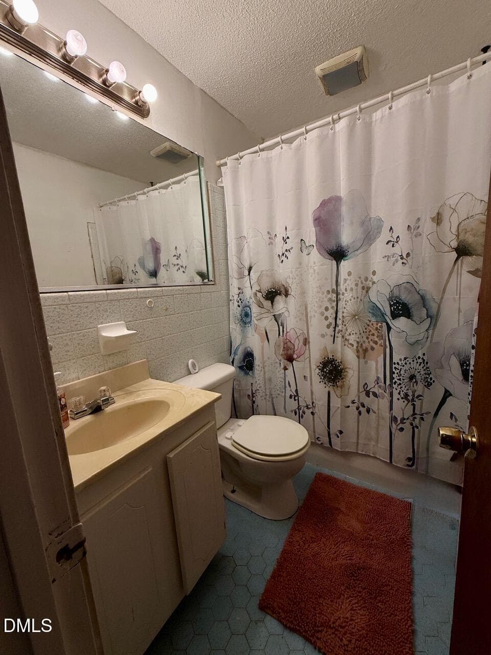 Bathroom tub/shower combo - 417 Boundary Street, Haw River, NC 27258
