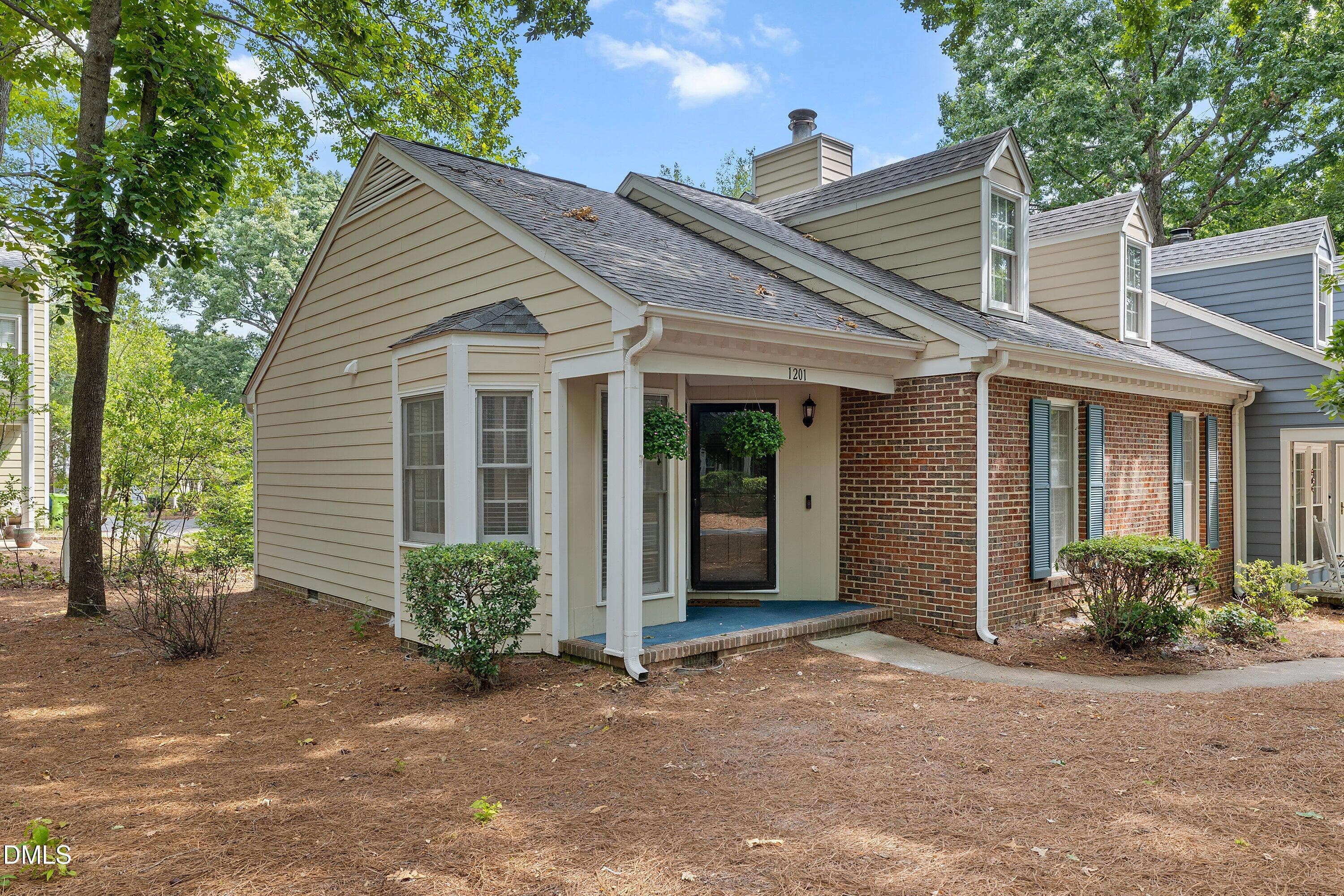 07-1201 Deptford_6584 - 1201 Deptford Court, Raleigh, NC 27609, Raleigh