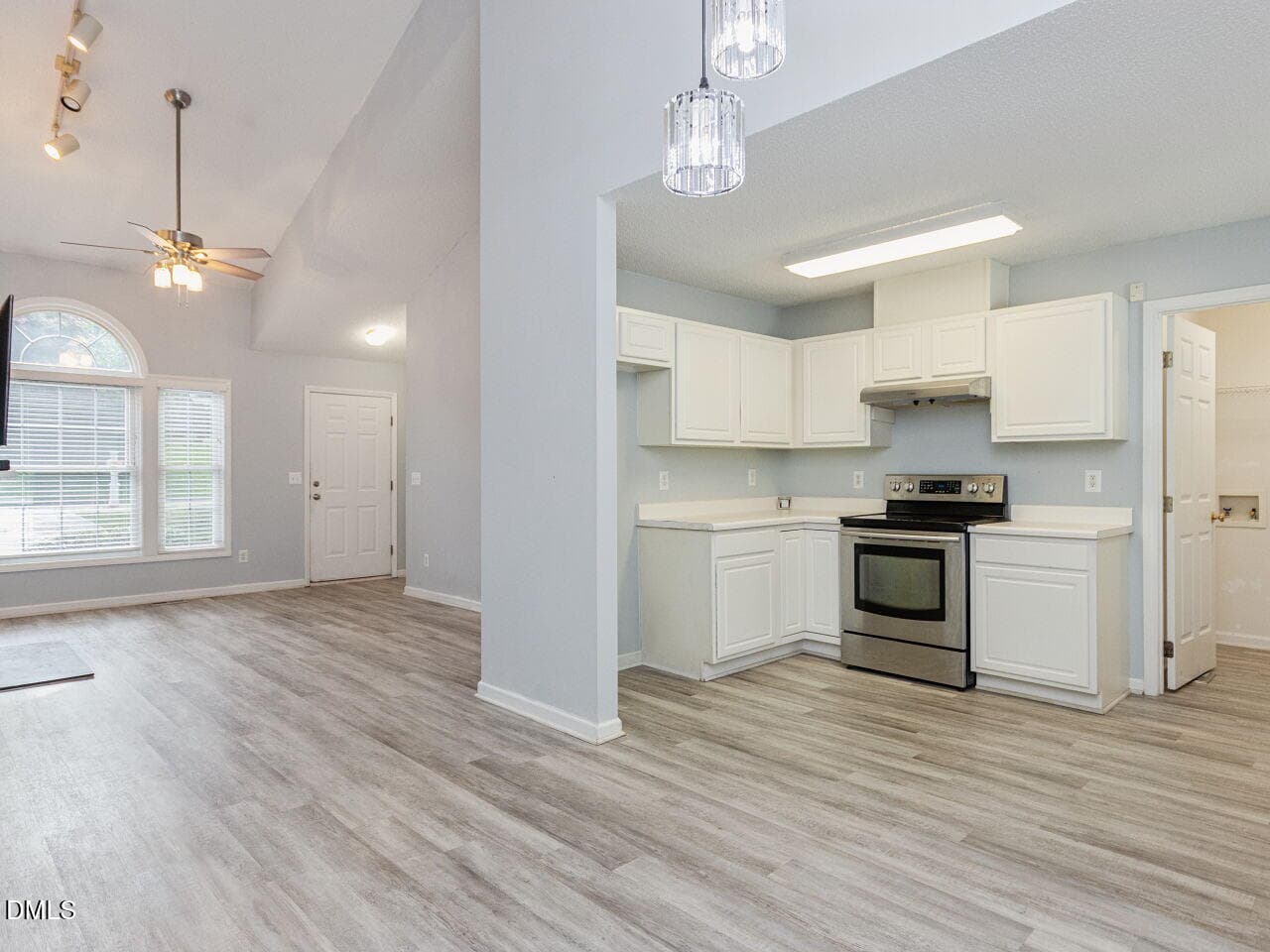 008-1280x960-photo - 3337 Neptune Drive, Raleigh, NC 27604, Raleigh
