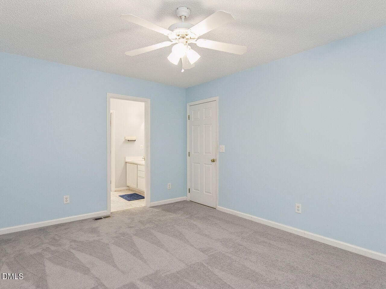015-1280x960-photo - 3337 Neptune Drive, Raleigh, NC 27604, Raleigh