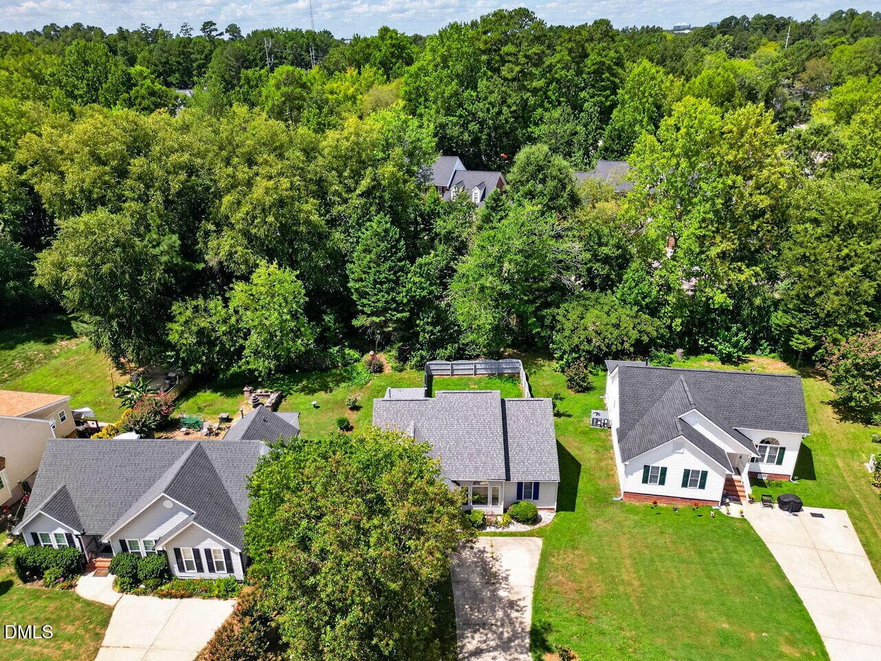 032-1280x960-photo - 3337 Neptune Drive, Raleigh, NC 27604, Raleigh