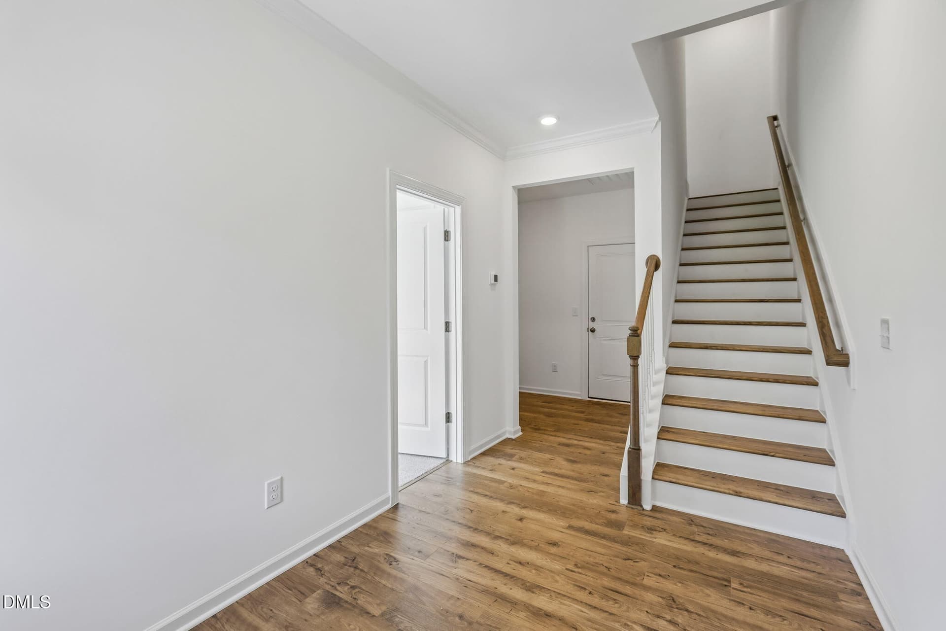 Foyer - 1320 W Garner Road 100, Garner, NC 27529
