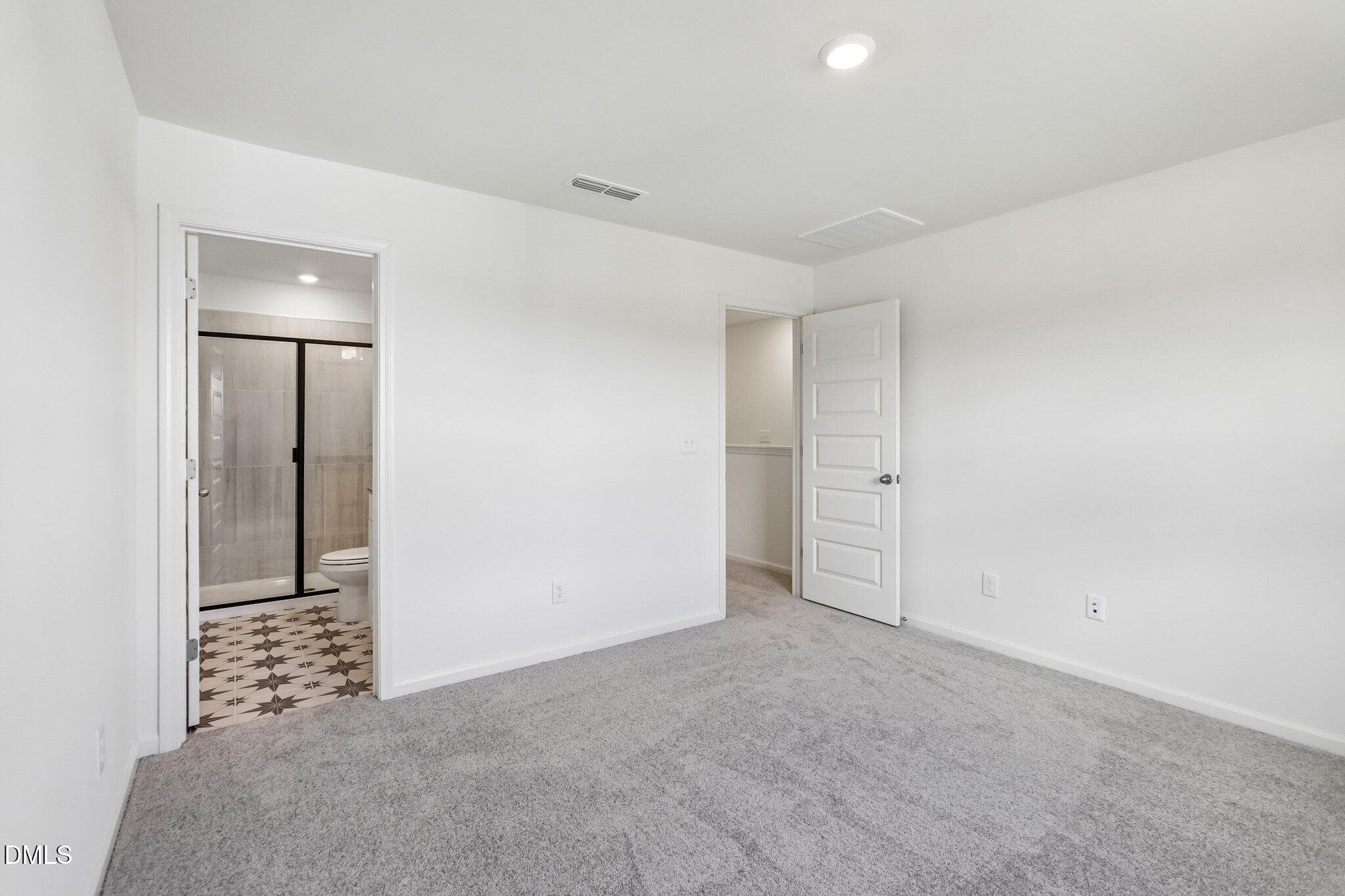 14-web-or-mls-Oakdale Dr-S0808-014 - 2043 Oakdale Drive, Durham, NC 27703, Durham