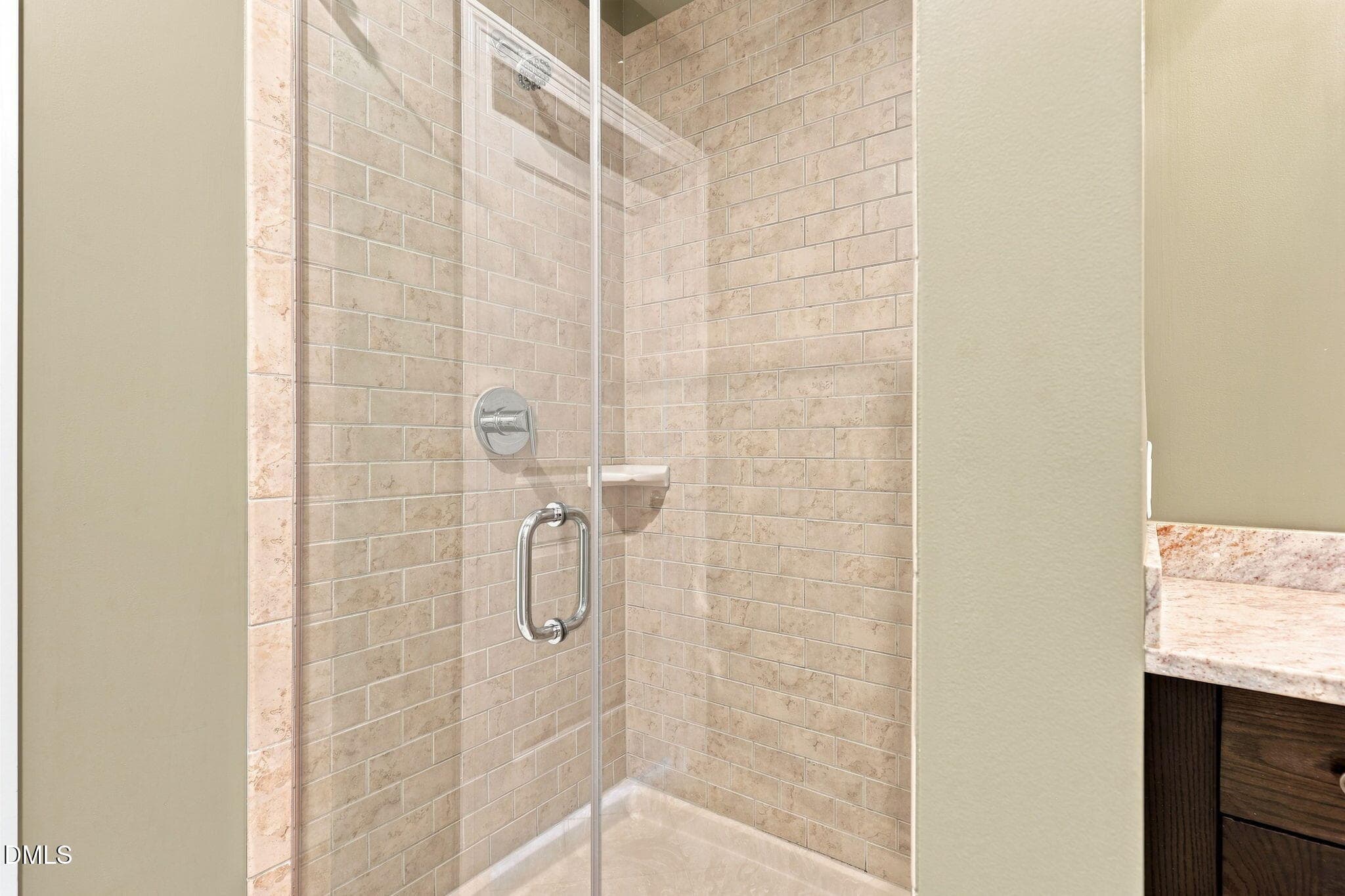 Primary Shower - 400 W North Street 826, Raleigh, NC 27603, Raleigh